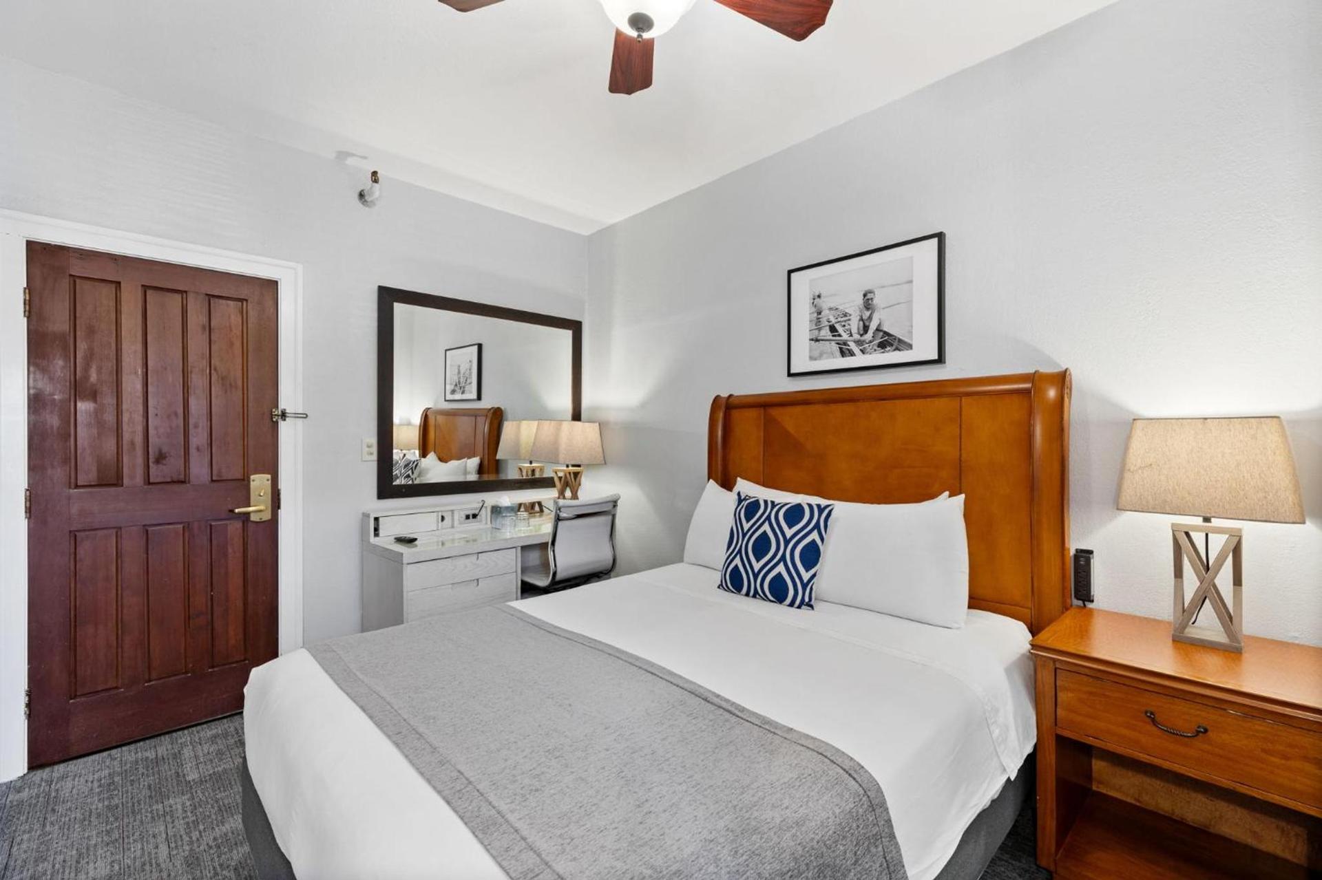 College Inn Hotel photo 42