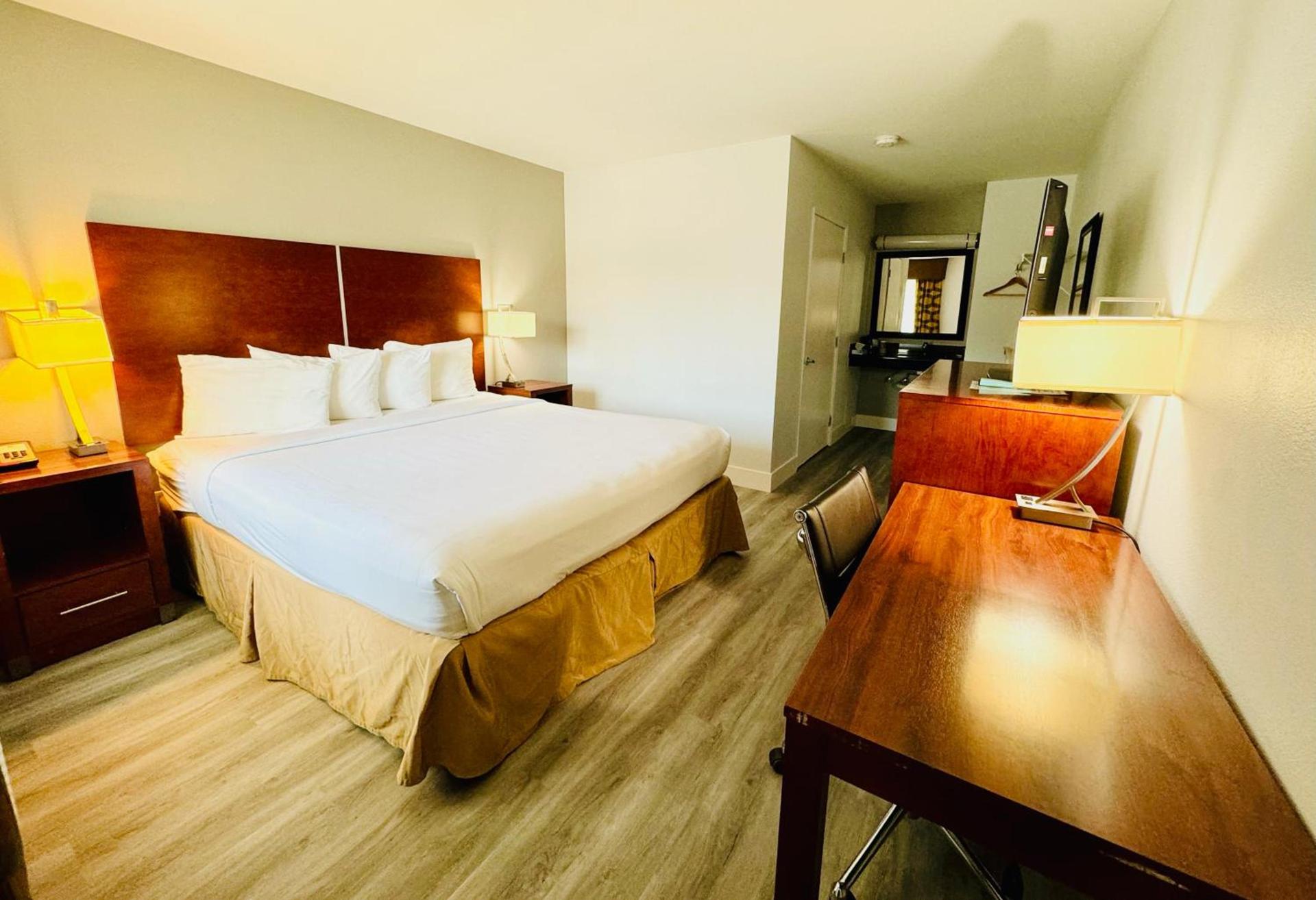 Rodeway Inn Martinez photo 8