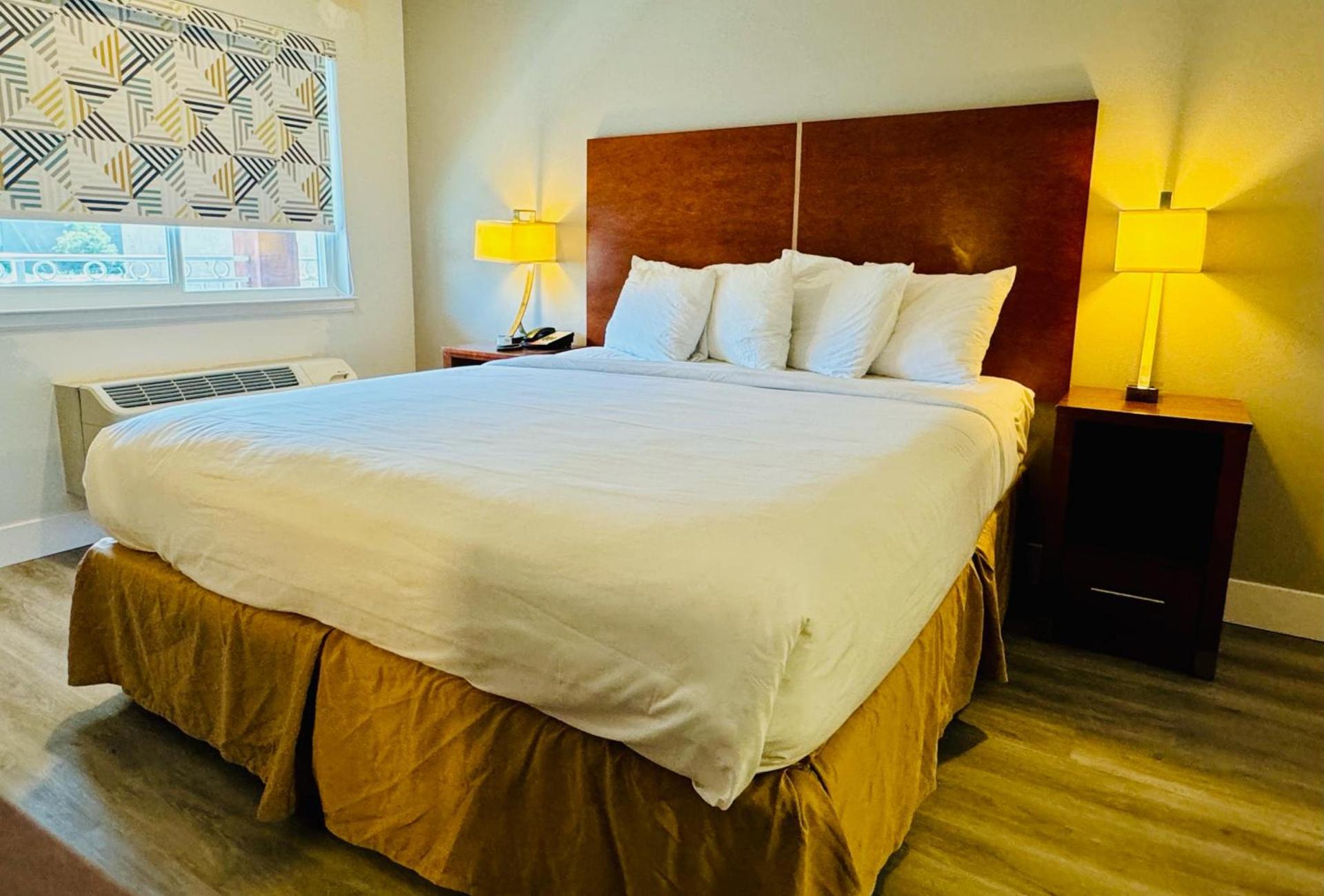 Rodeway Inn Martinez photo 3