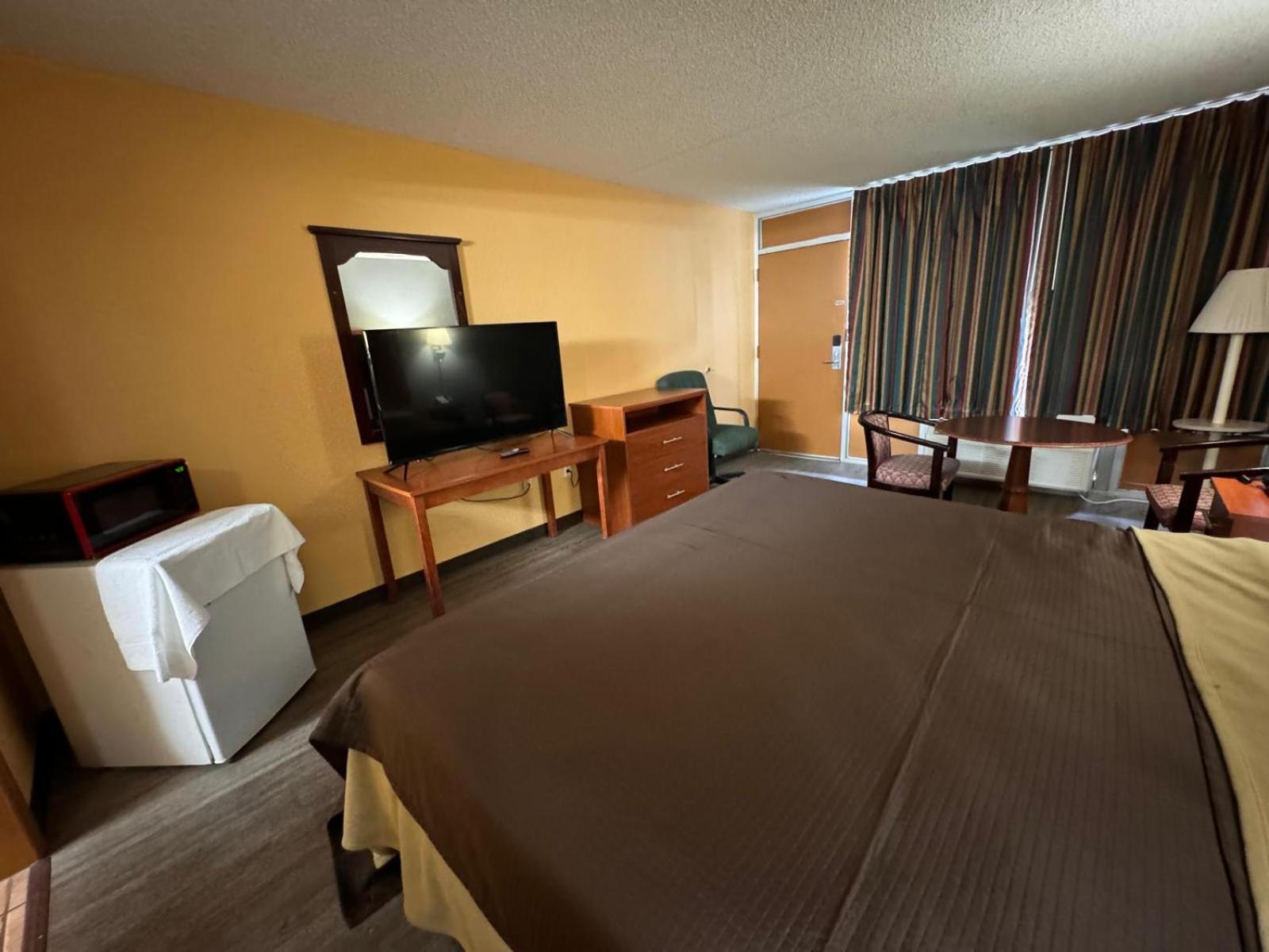 College Inn Spartanburg photo 4
