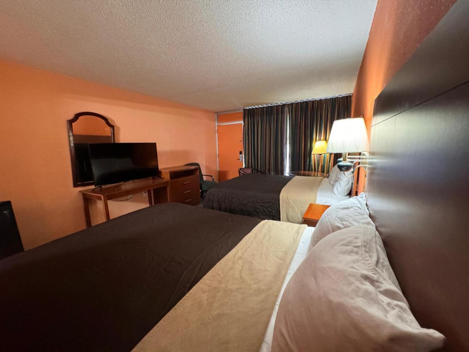 College Inn Spartanburg photo 21