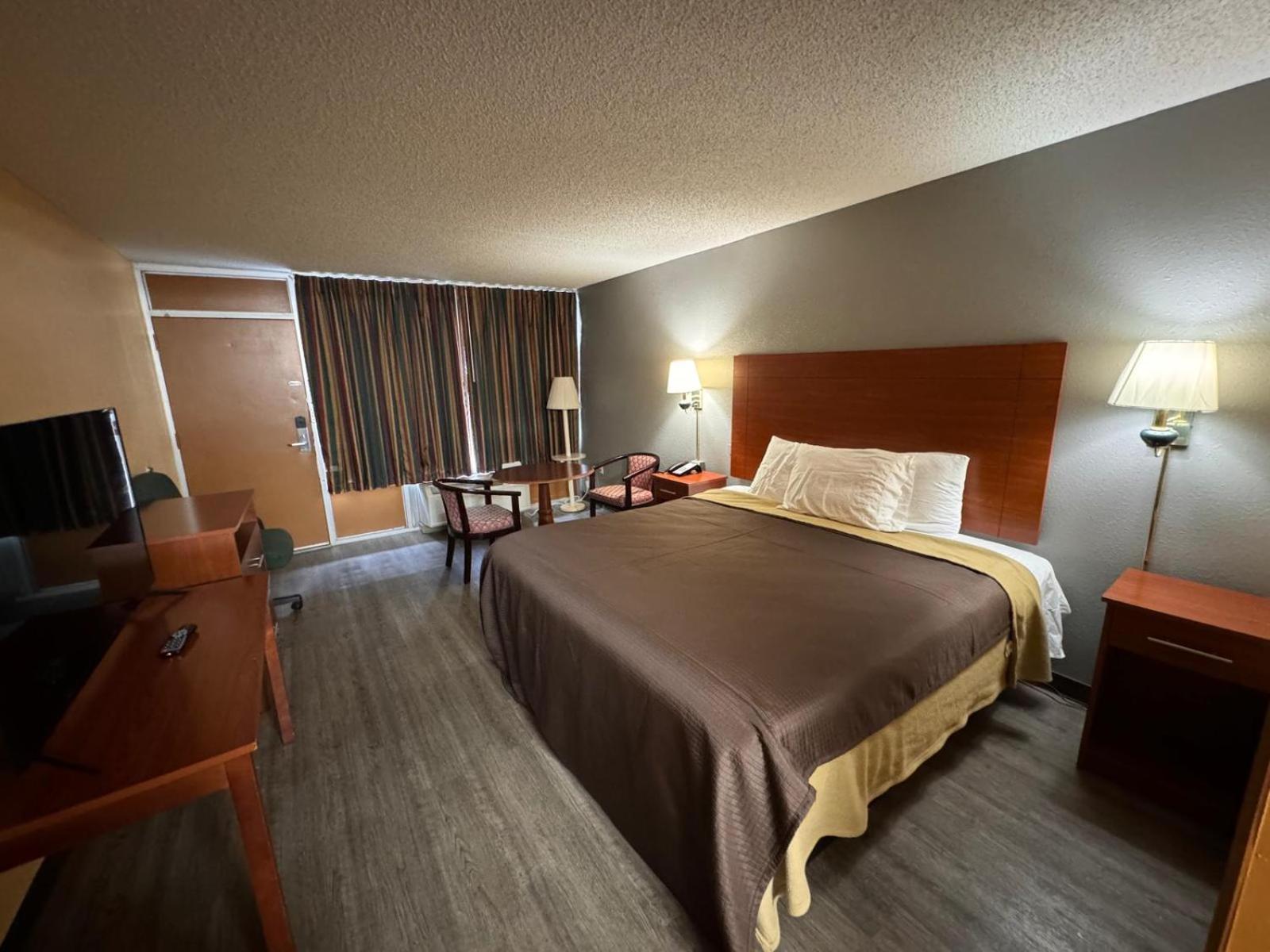 College Inn Spartanburg photo 6