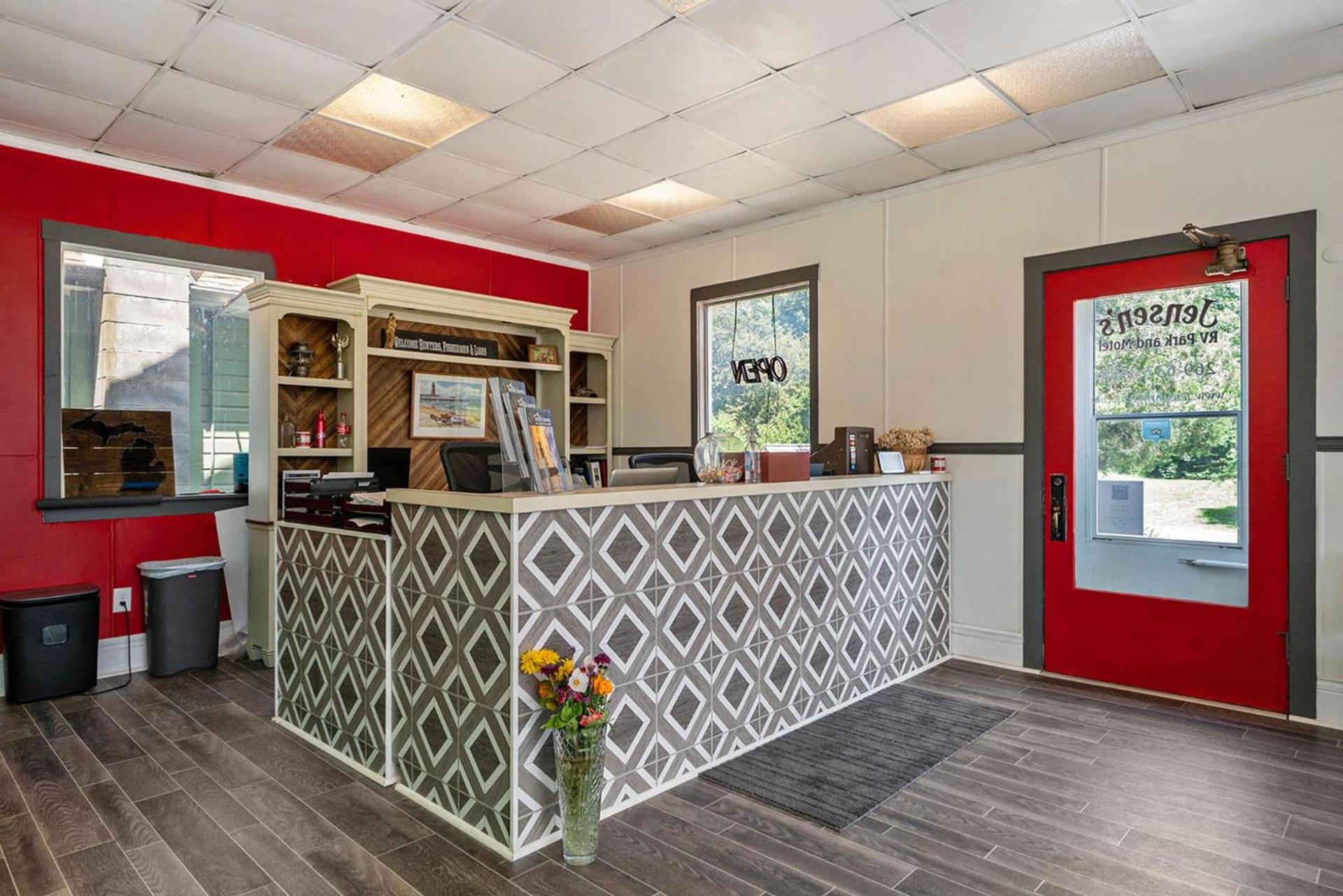 Jensen's RV Park and Motel photo 2