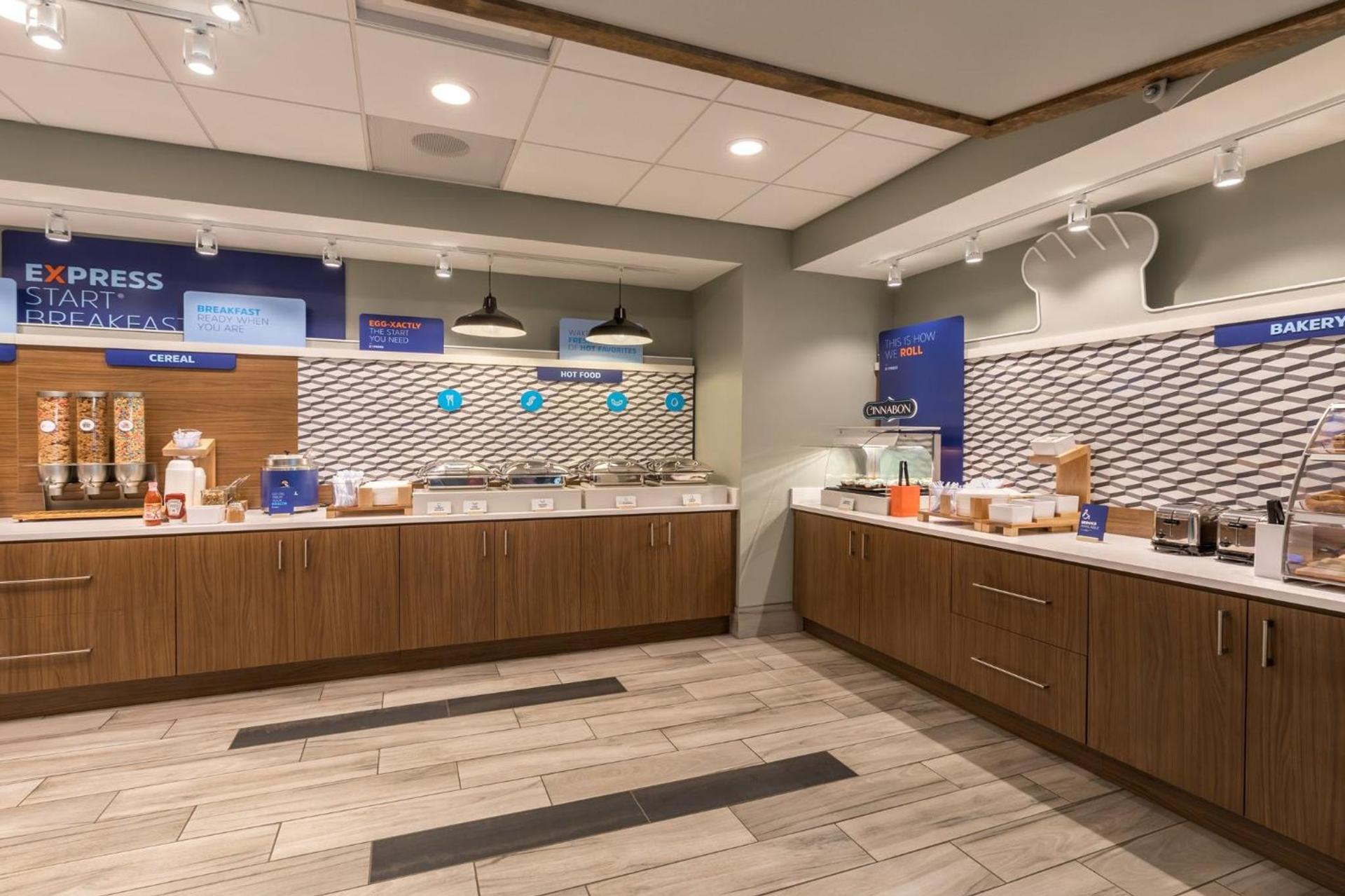 Holiday Inn Express & Suites - Rock Hill by IHG photo 51