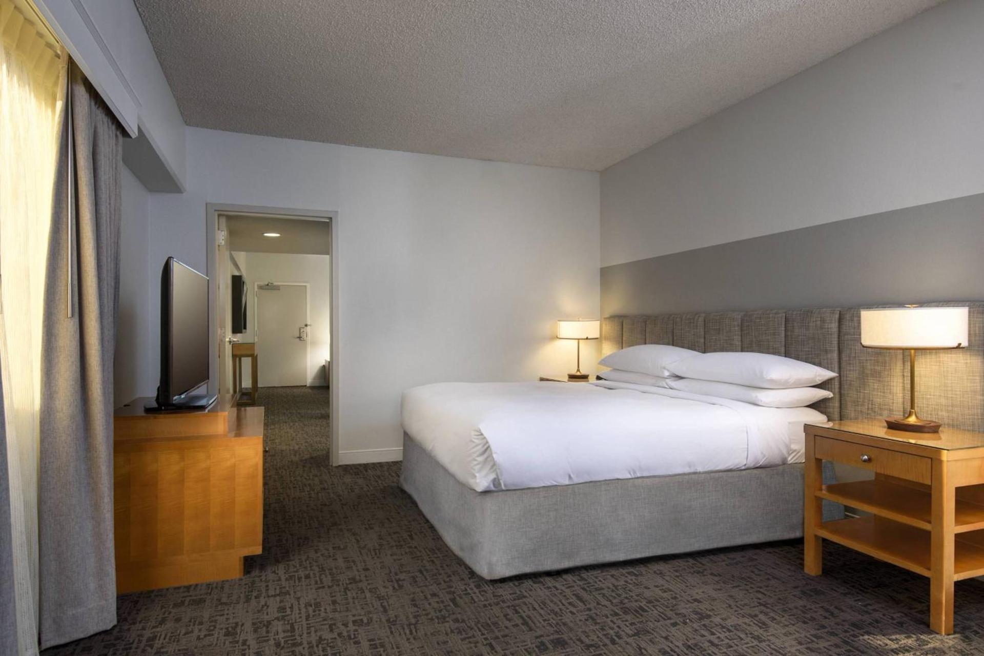 Renaissance Palm Springs Hotel photo 40