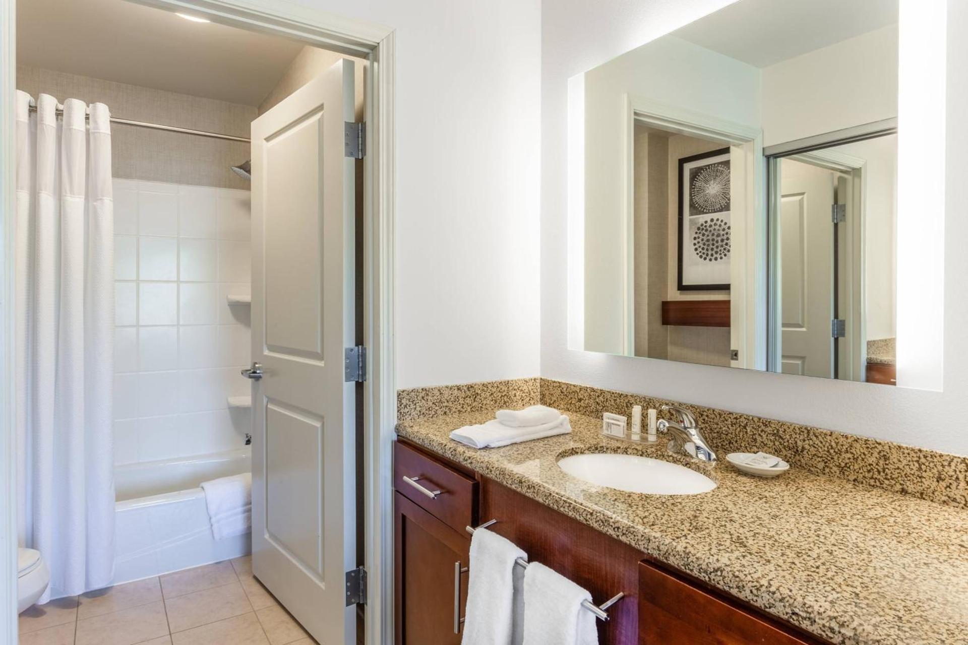 Residence Inn Duluth photo 12