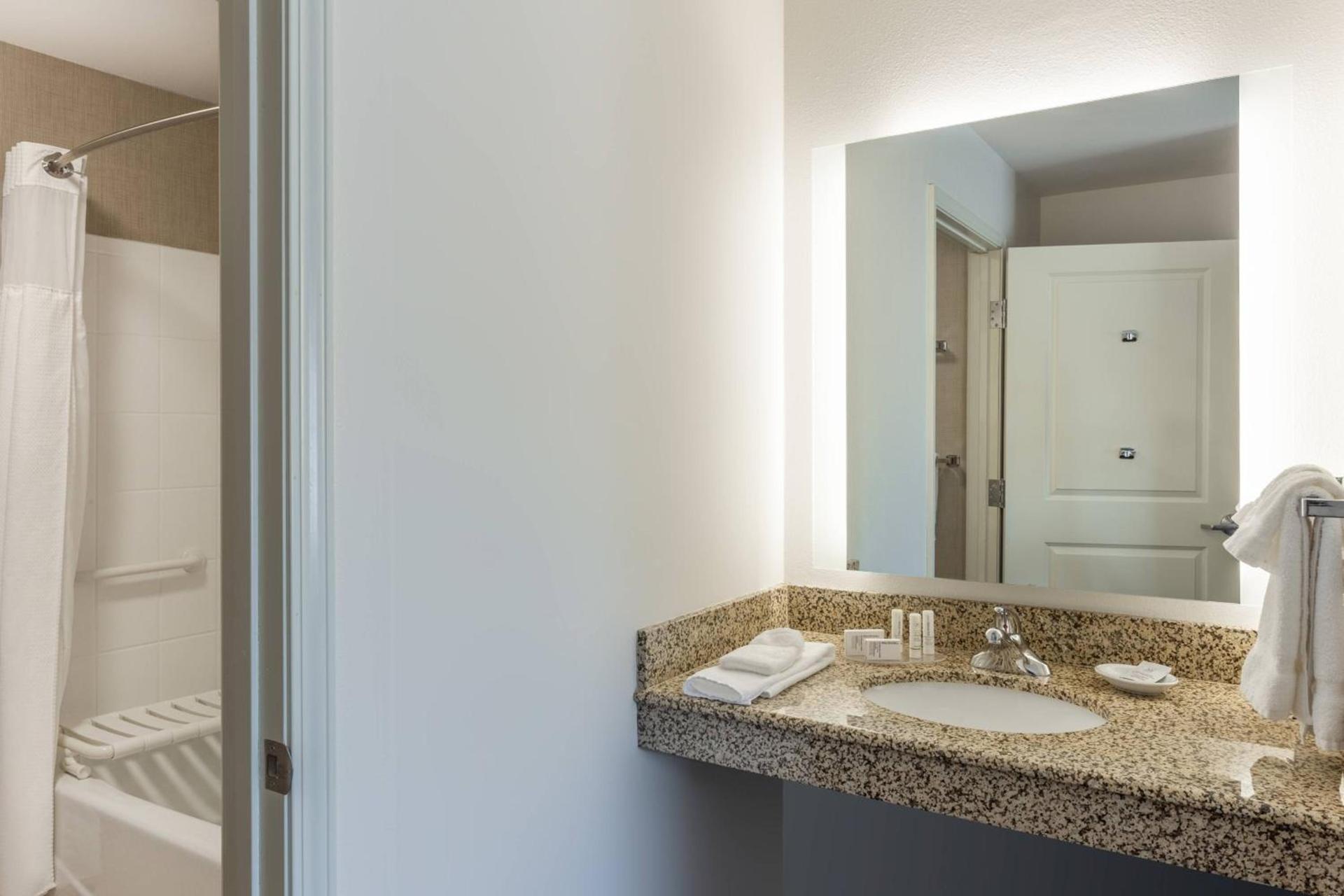 Residence Inn Duluth photo 13