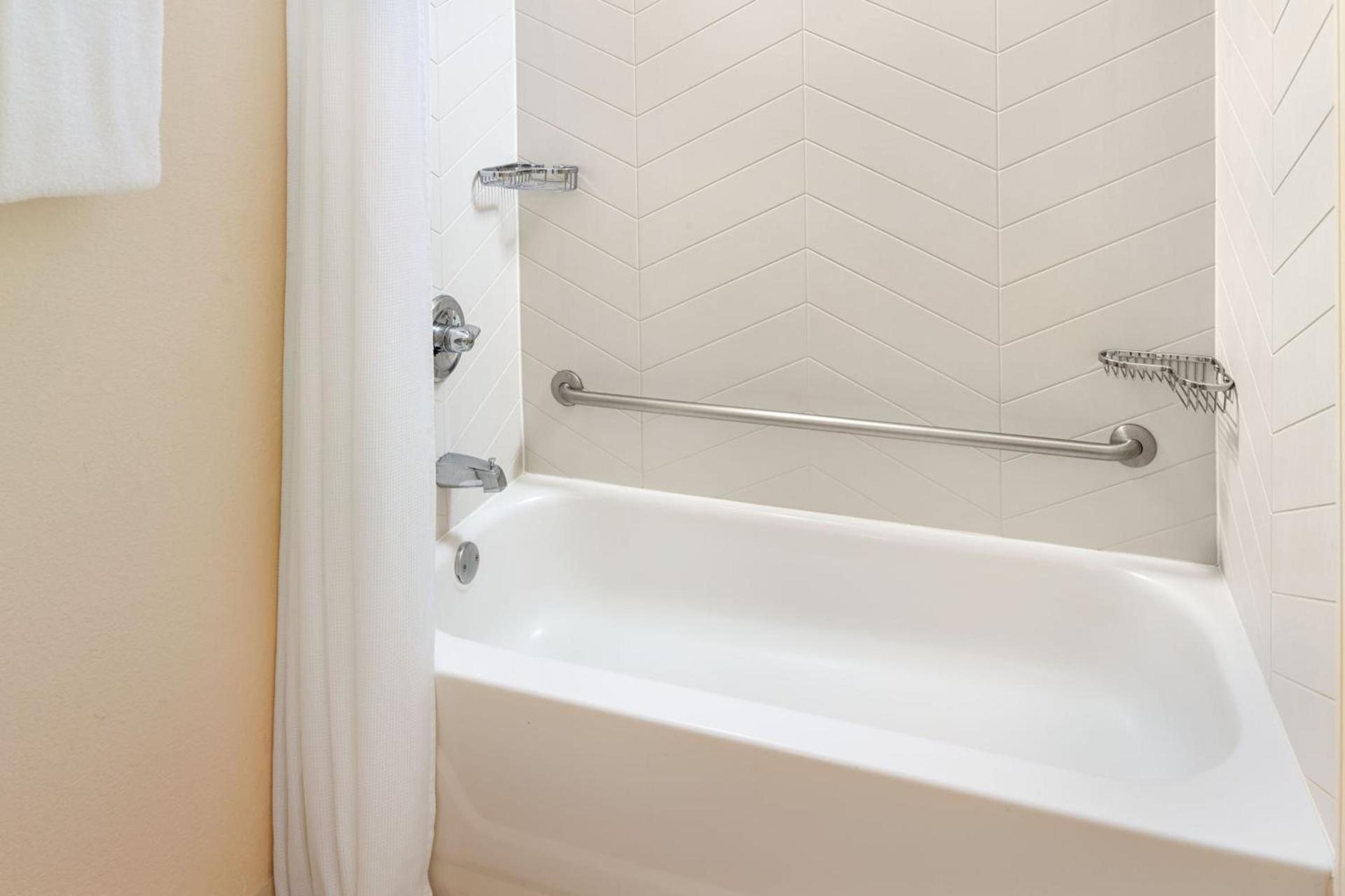 Fairfield Inn & Suites by Marriott Atlanta Buckhead photo 8