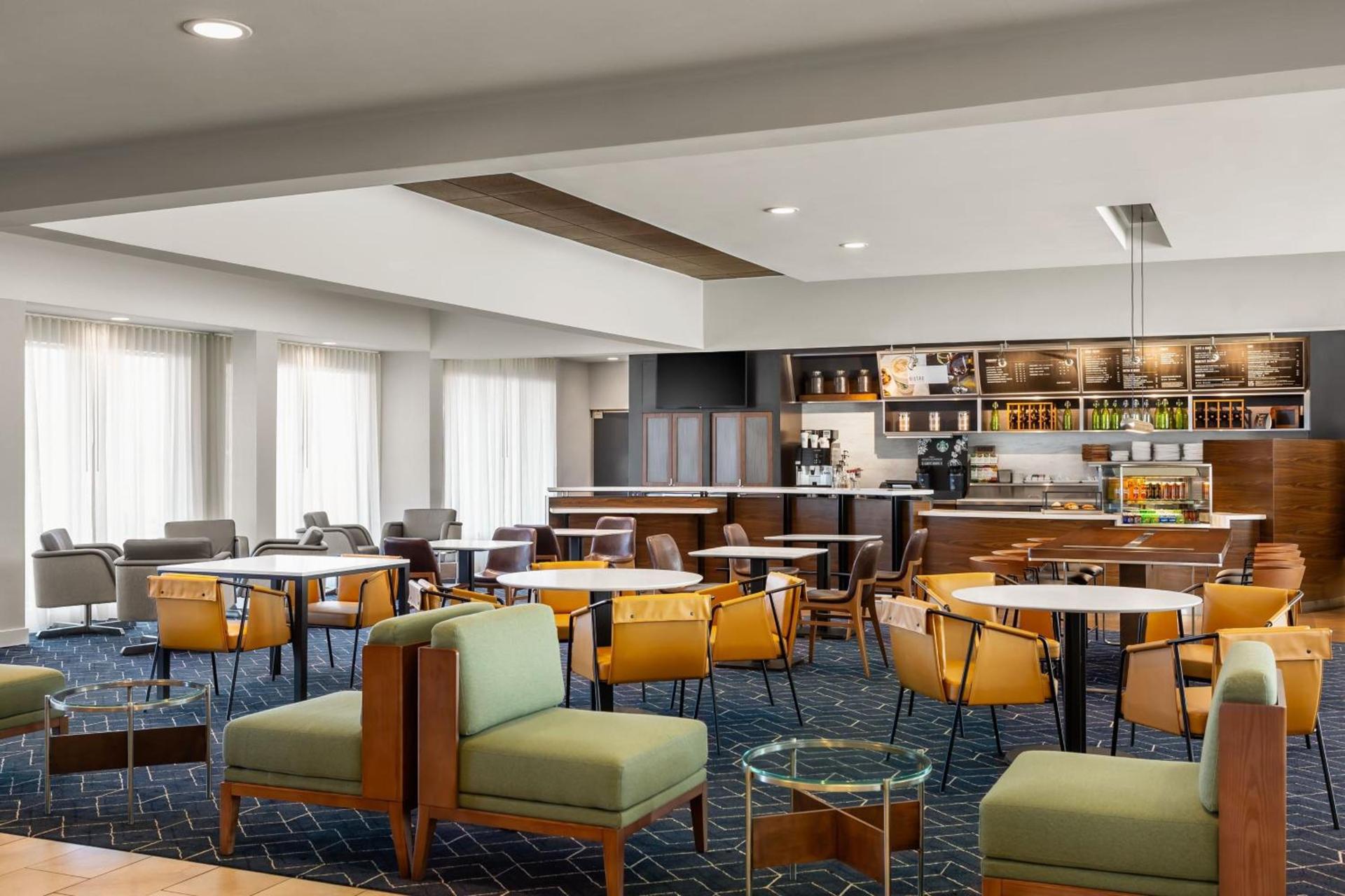Courtyard by Marriott Minneapolis-St. Paul Airport photo 22