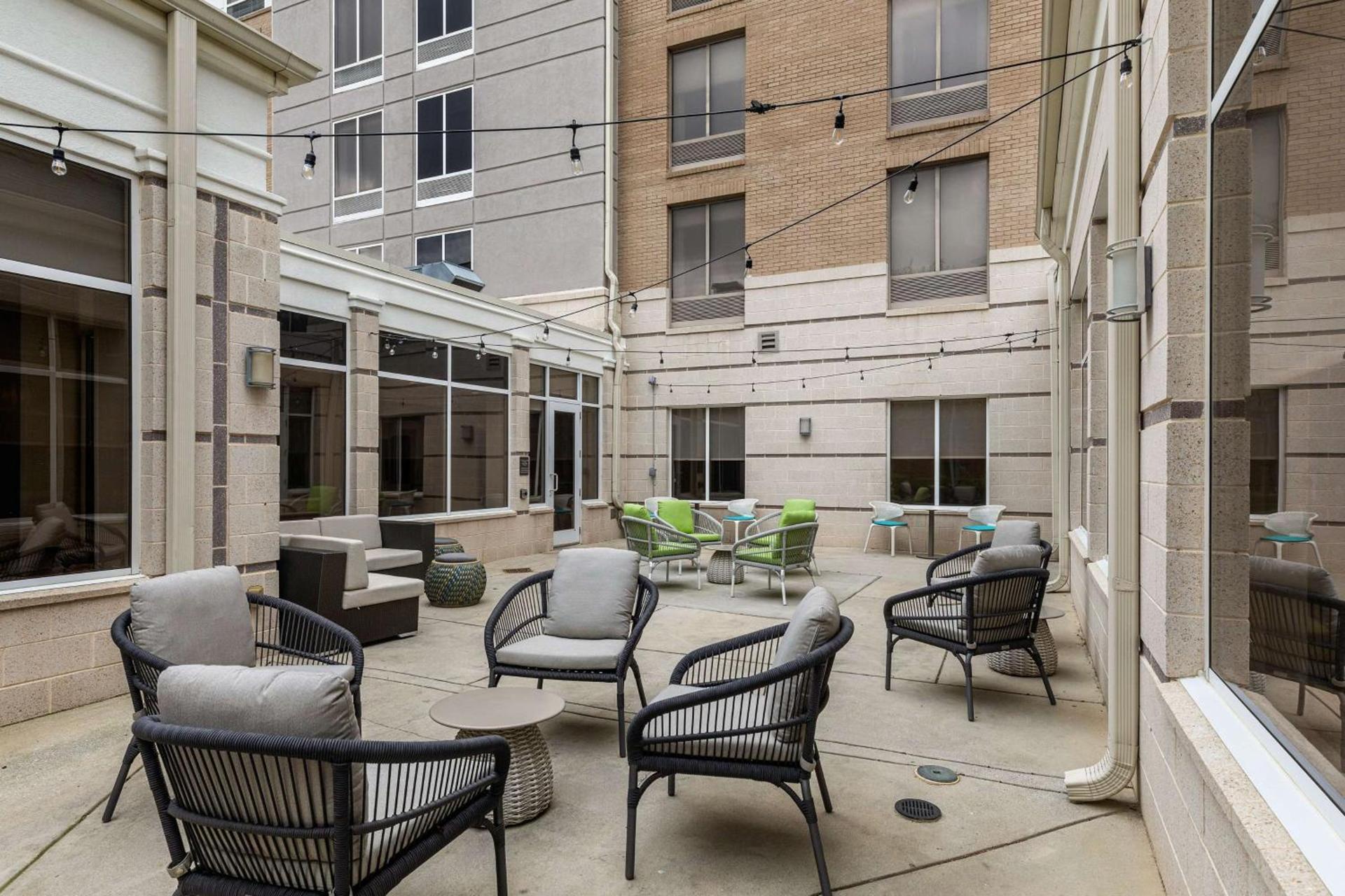 Hilton Garden Inn Atlanta East/Stonecrest photo 53
