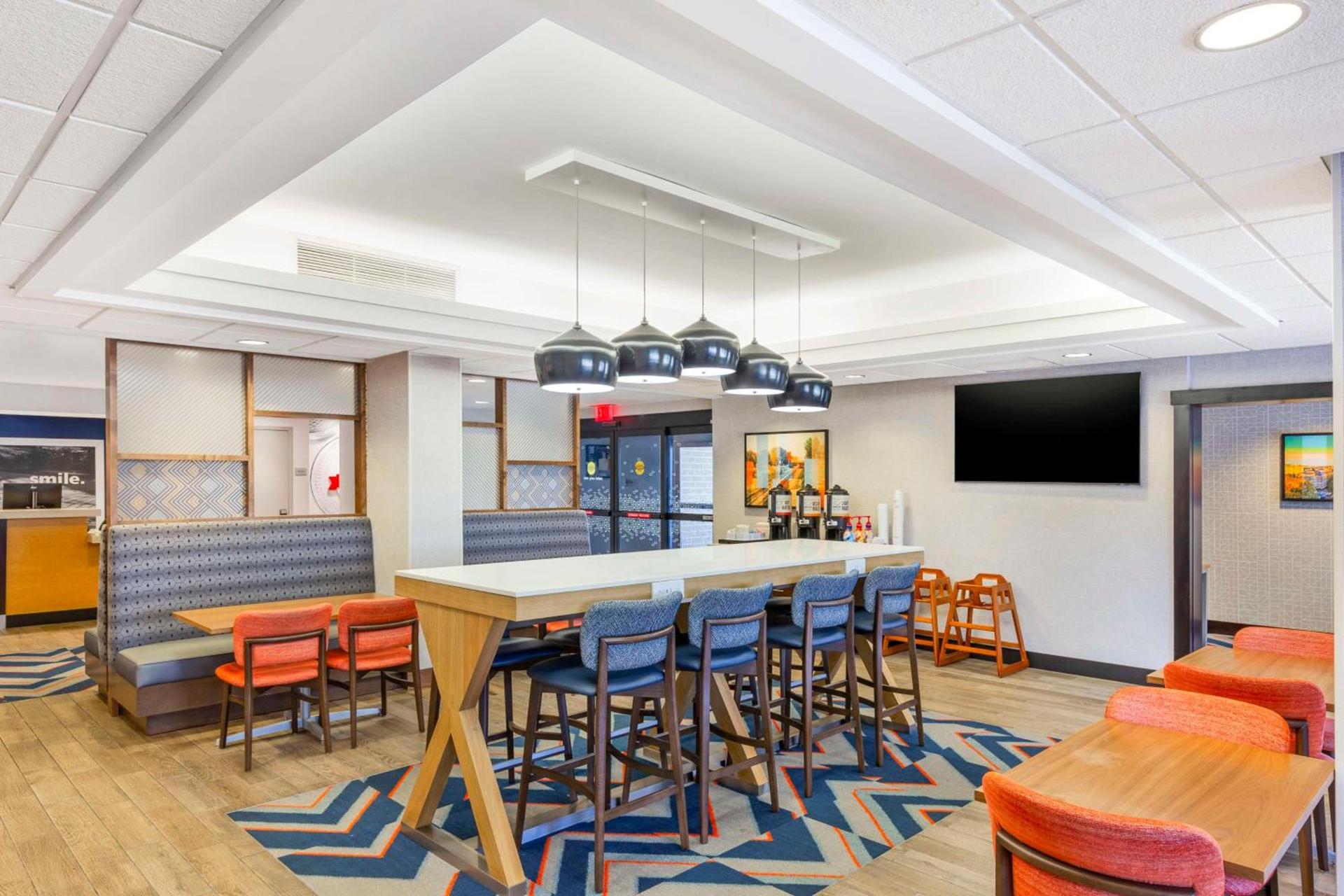 Hampton Inn Mebane photo 3