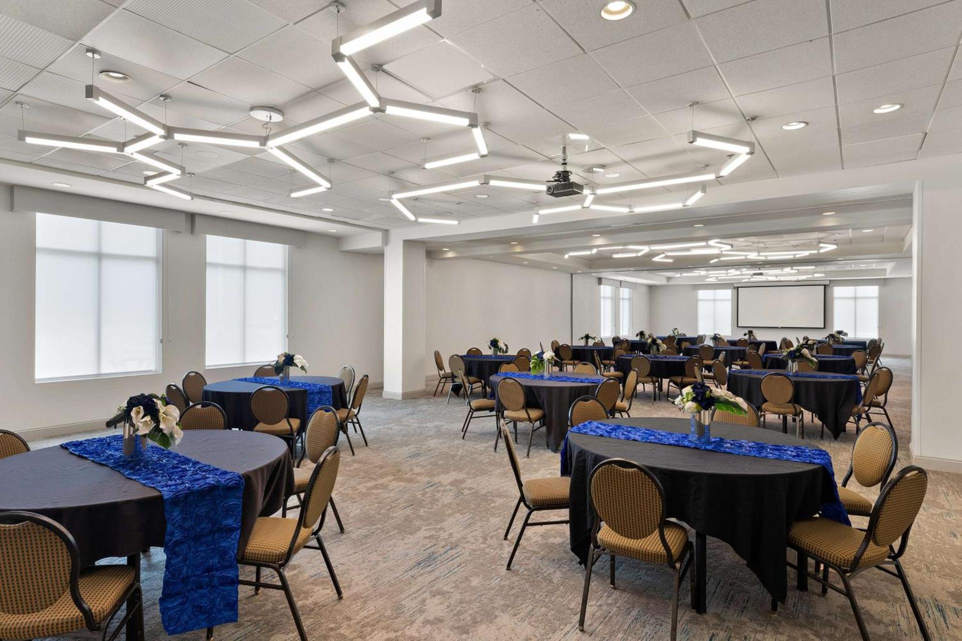 Hilton Garden Inn Atlanta East/Stonecrest photo 49