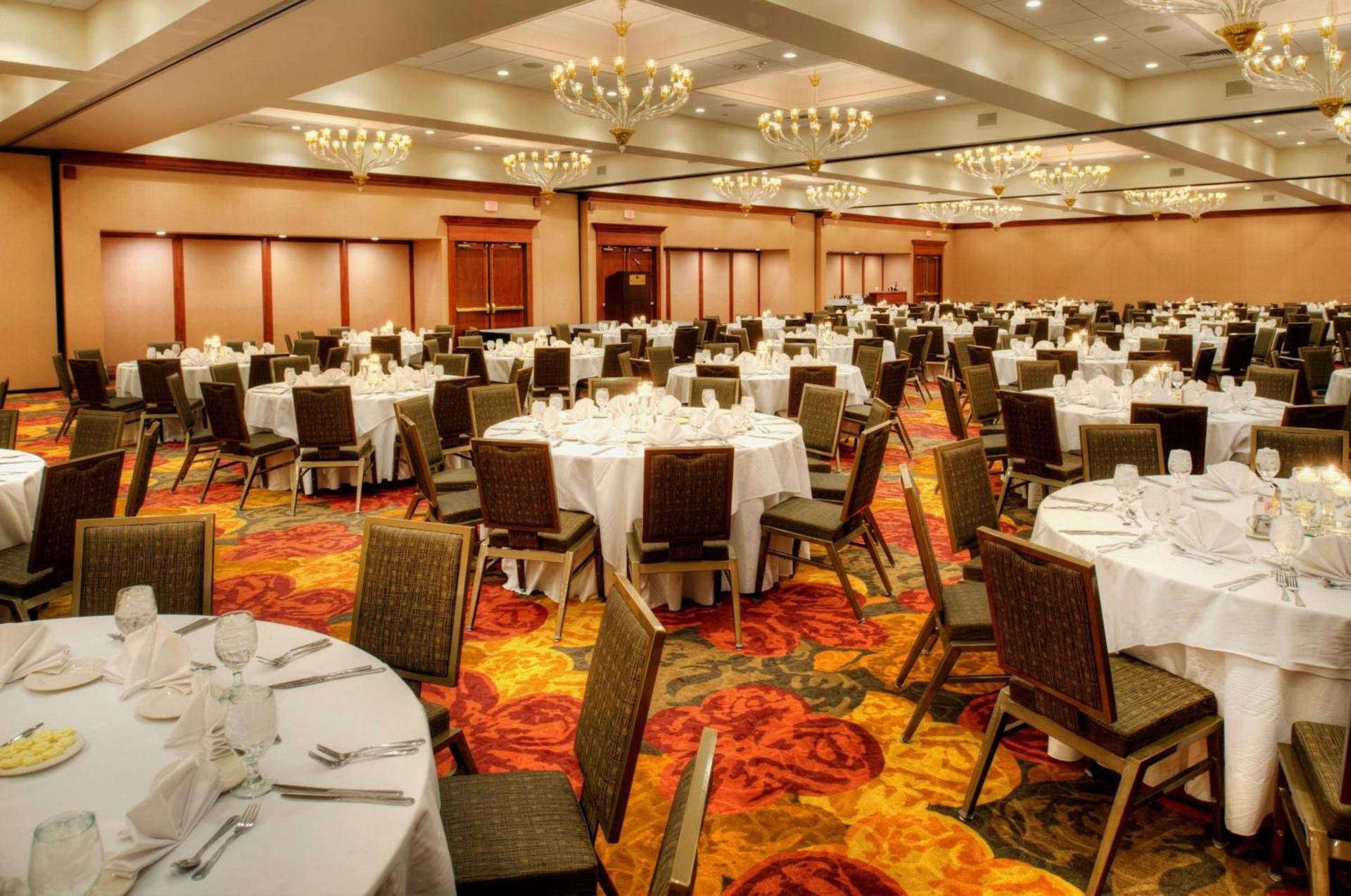 DoubleTree by Hilton Hotel St. Louis - Chesterfield photo 48