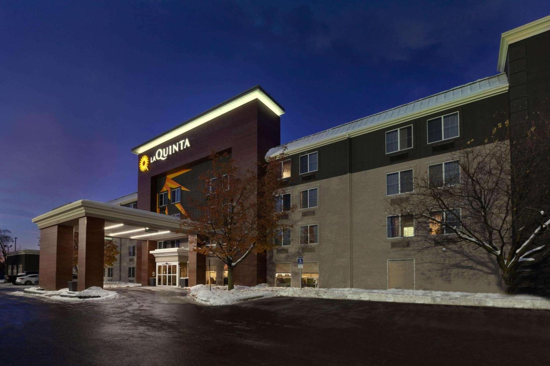 La Quinta by Wyndham Detroit Utica — hotel in Utica