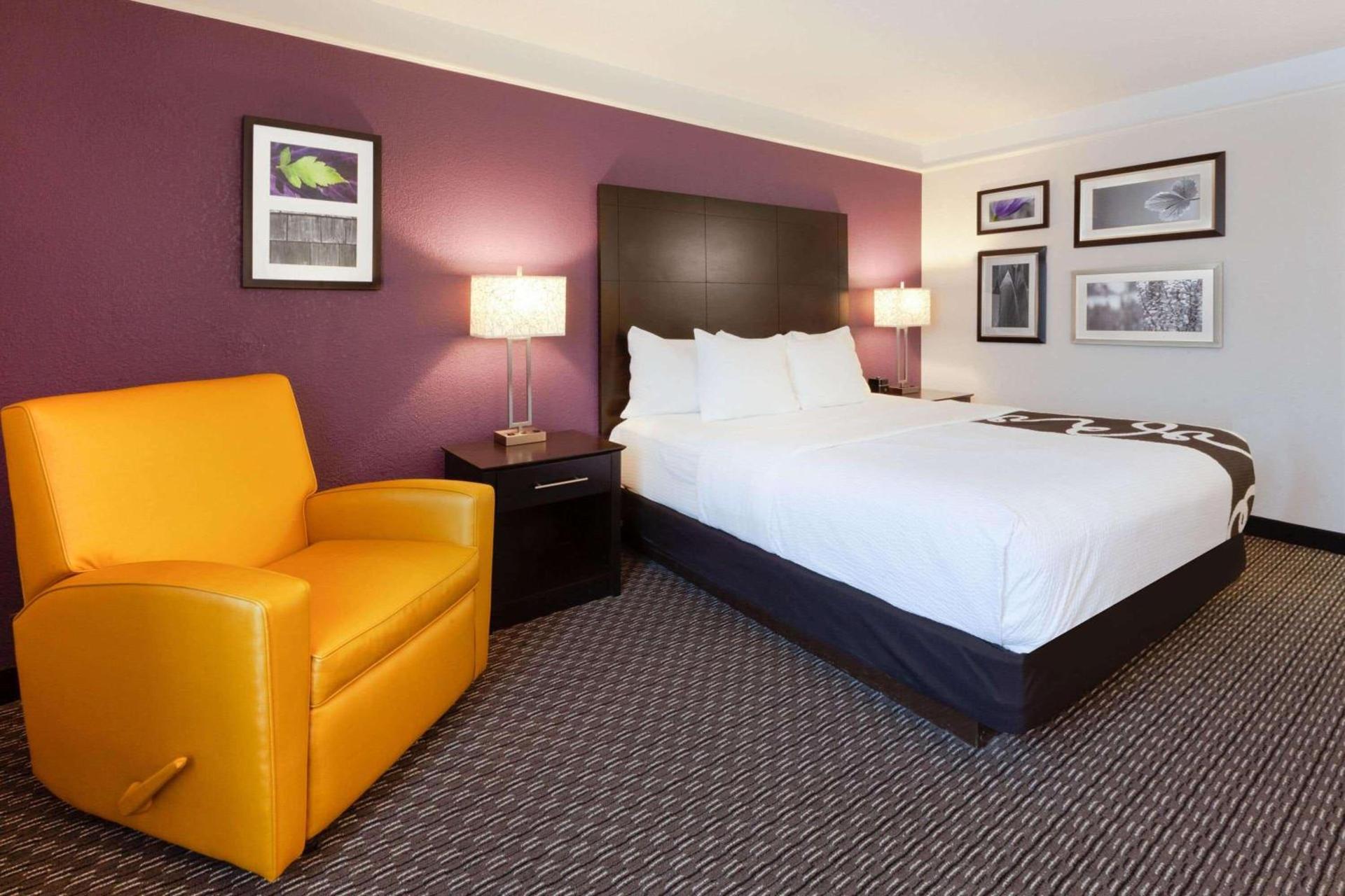 La Quinta by Wyndham Detroit Utica photo 17
