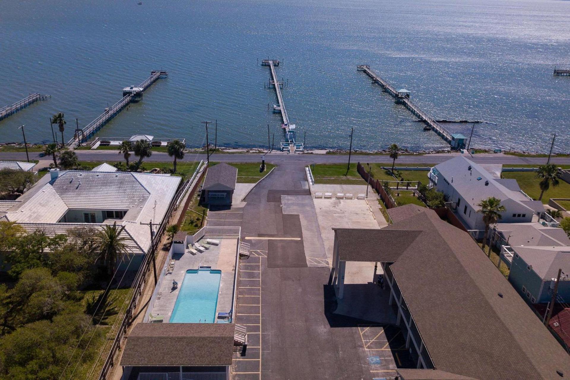 Quality Inn Rockport on Aransas Bay photo 2