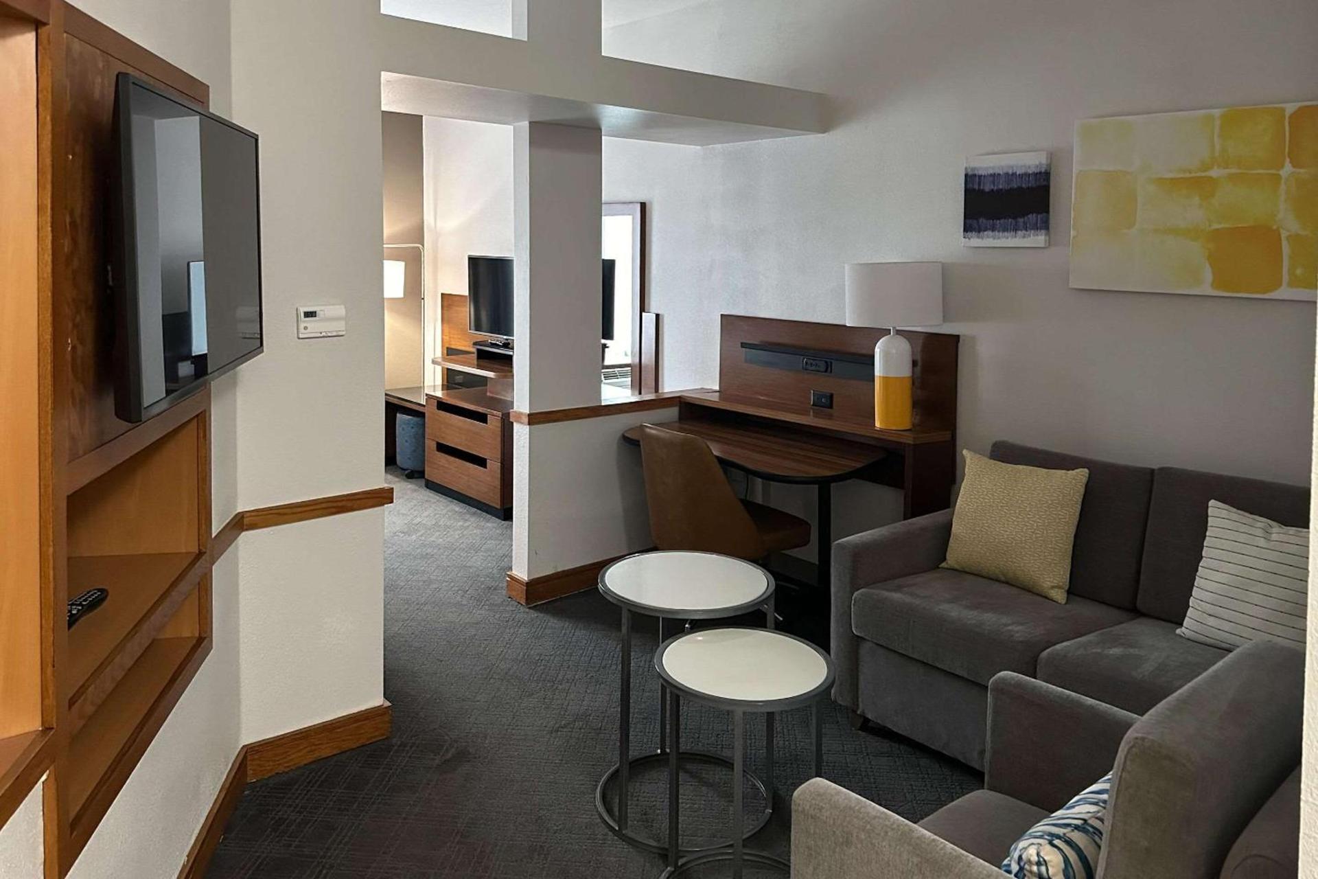 Comfort Inn & Suites Akron South photo 21