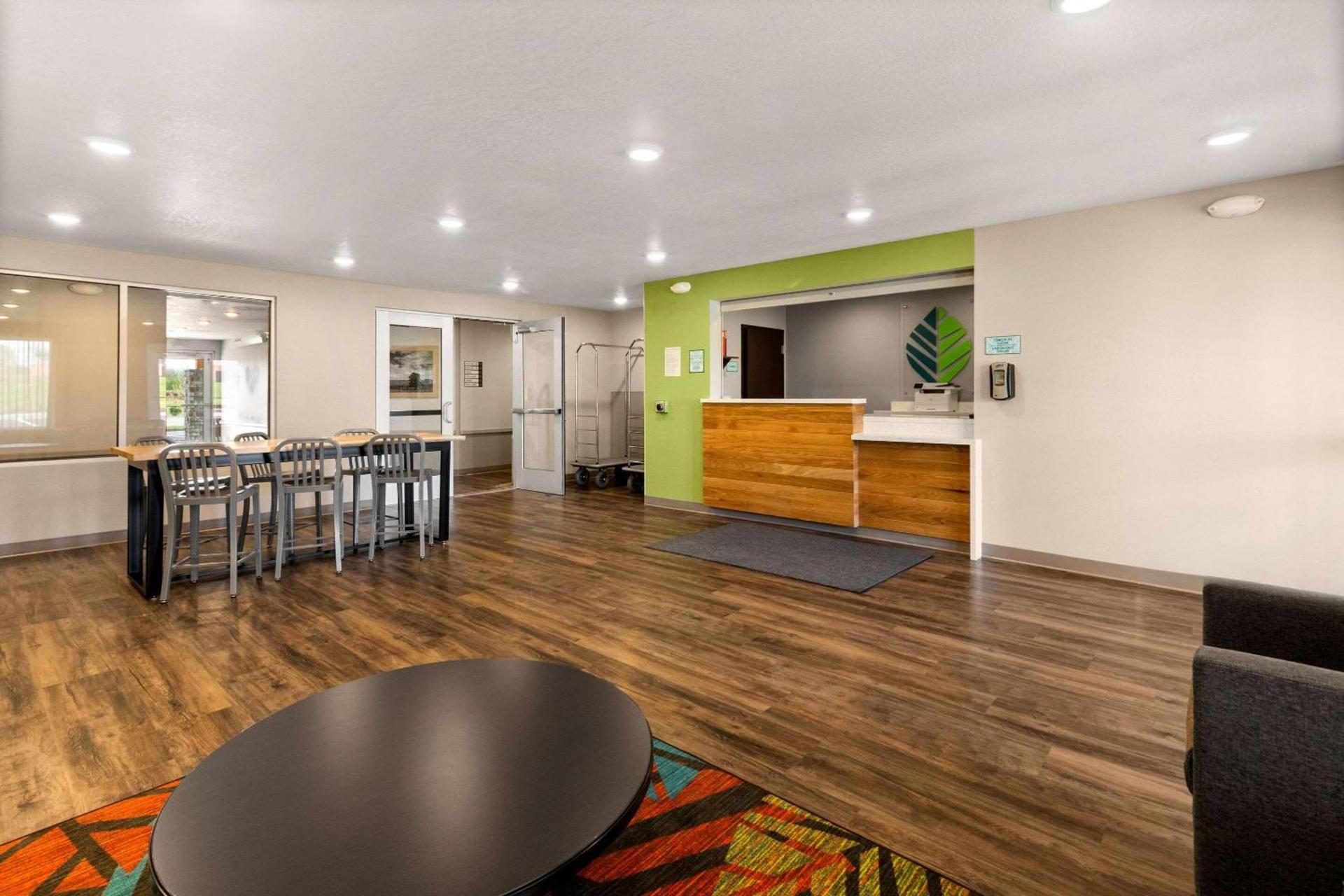 WoodSpring Suites Bowling Green I-65 photo 4