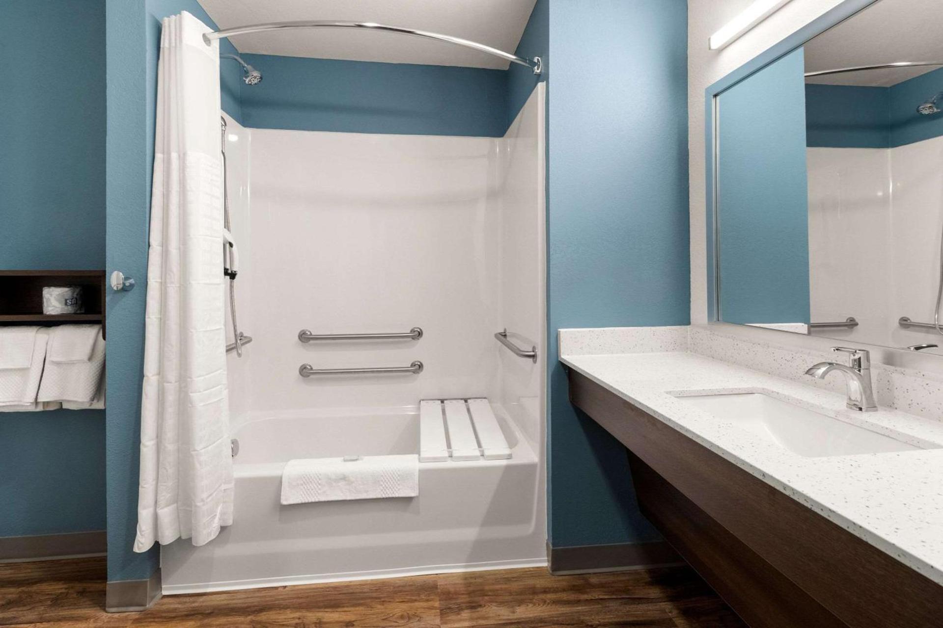 WoodSpring Suites Bowling Green I-65 photo 7