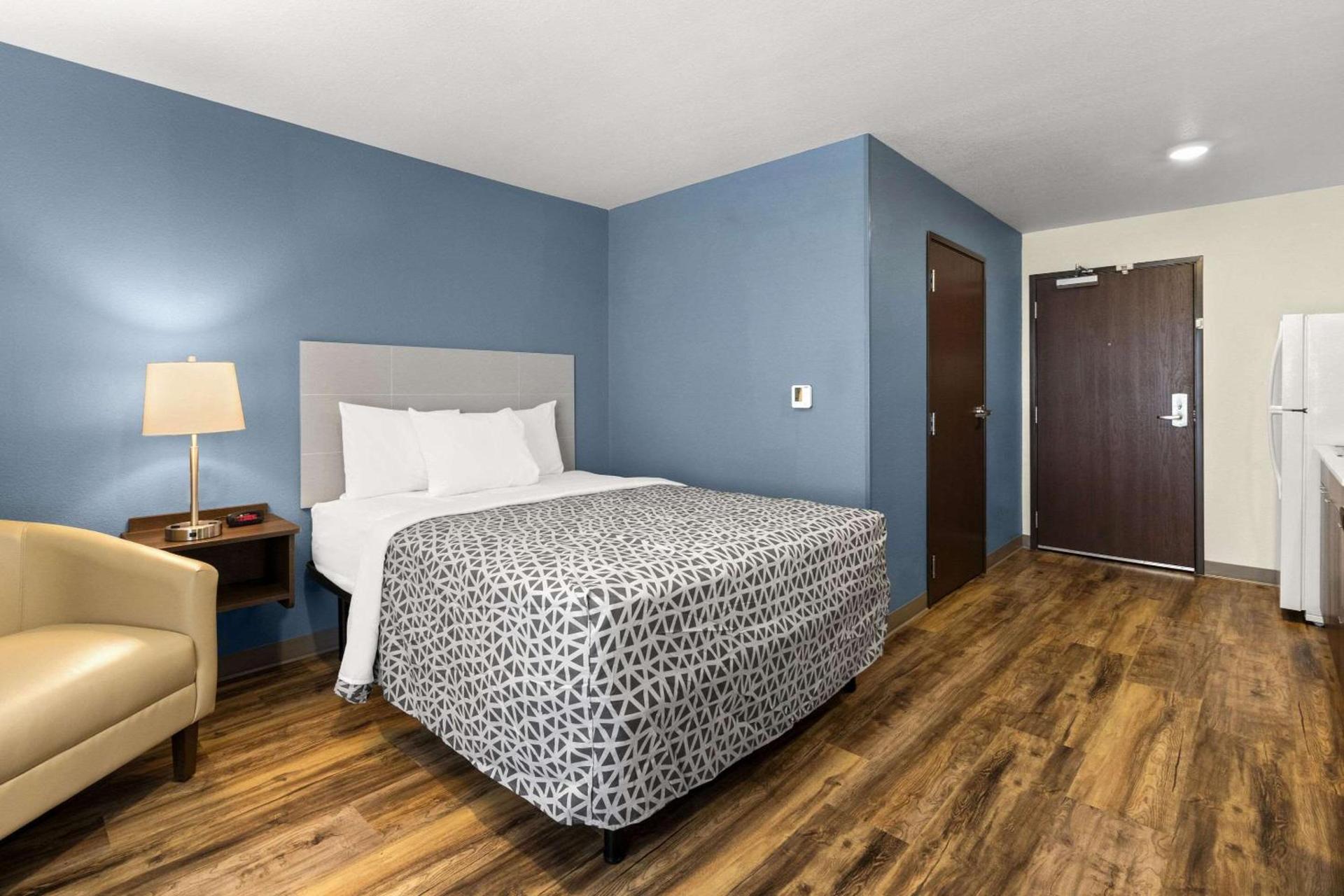WoodSpring Suites Bowling Green I-65 photo 10