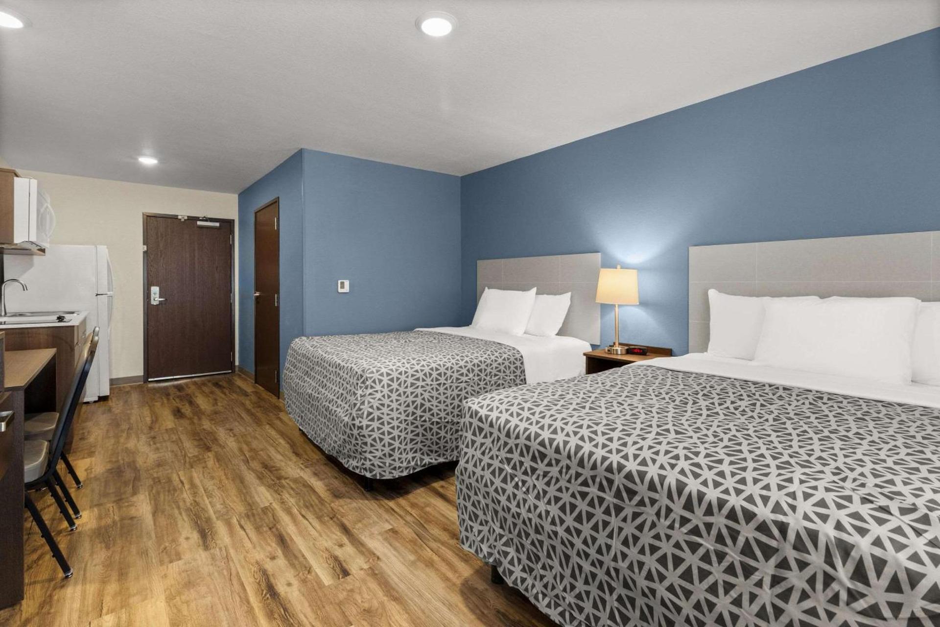 WoodSpring Suites Bowling Green I-65 photo 13