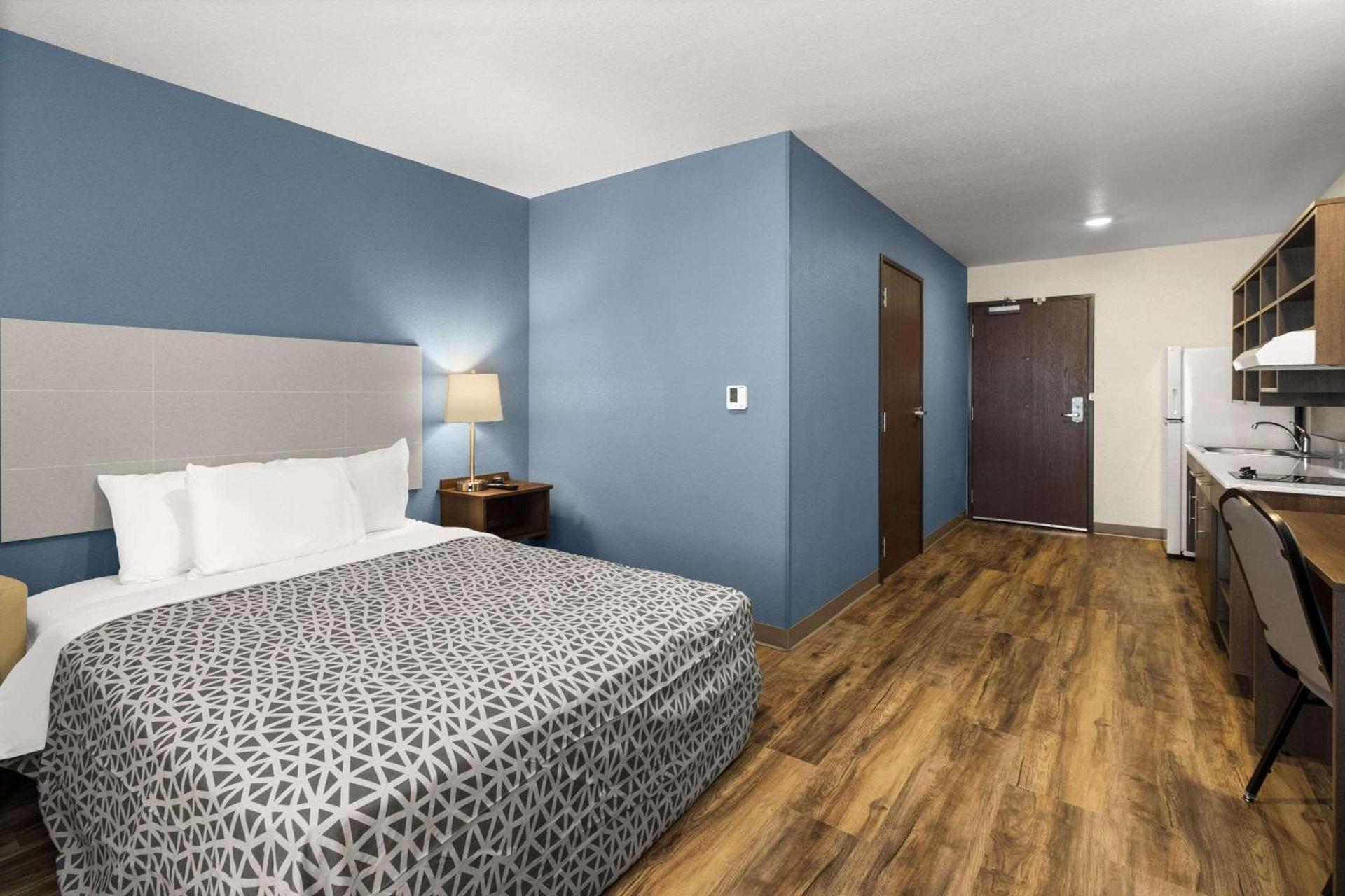 WoodSpring Suites Bowling Green I-65 photo 16