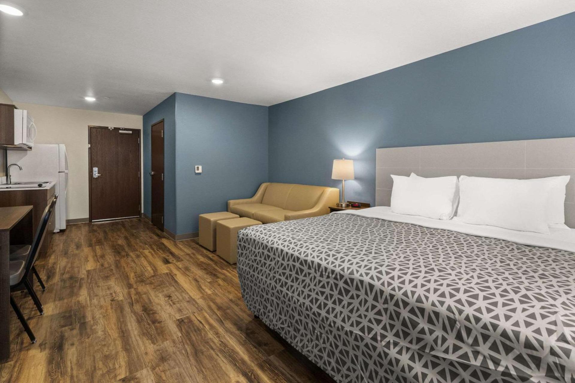 WoodSpring Suites Bowling Green I-65 photo 25