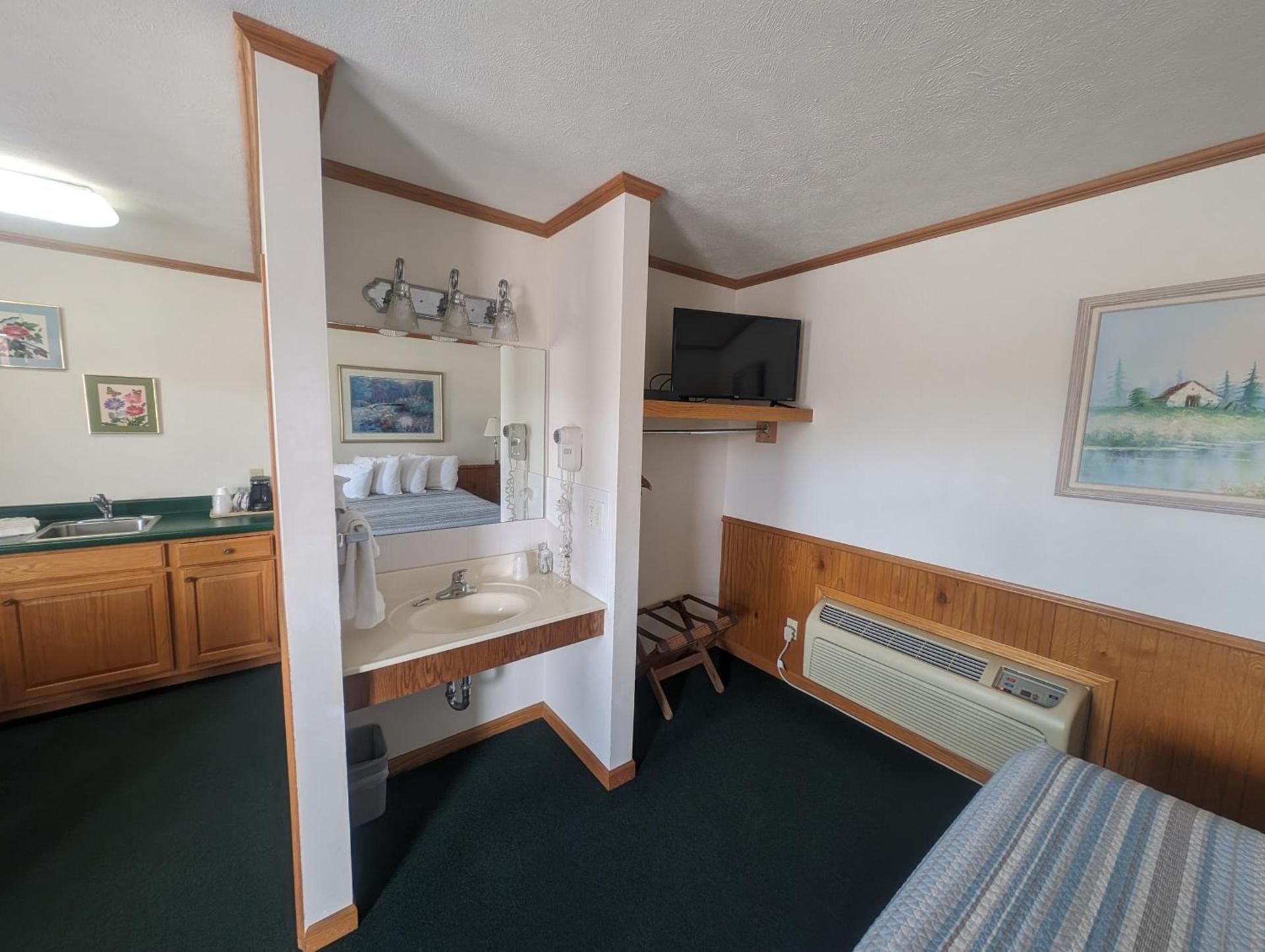 Auburn Inn Motel photo 3