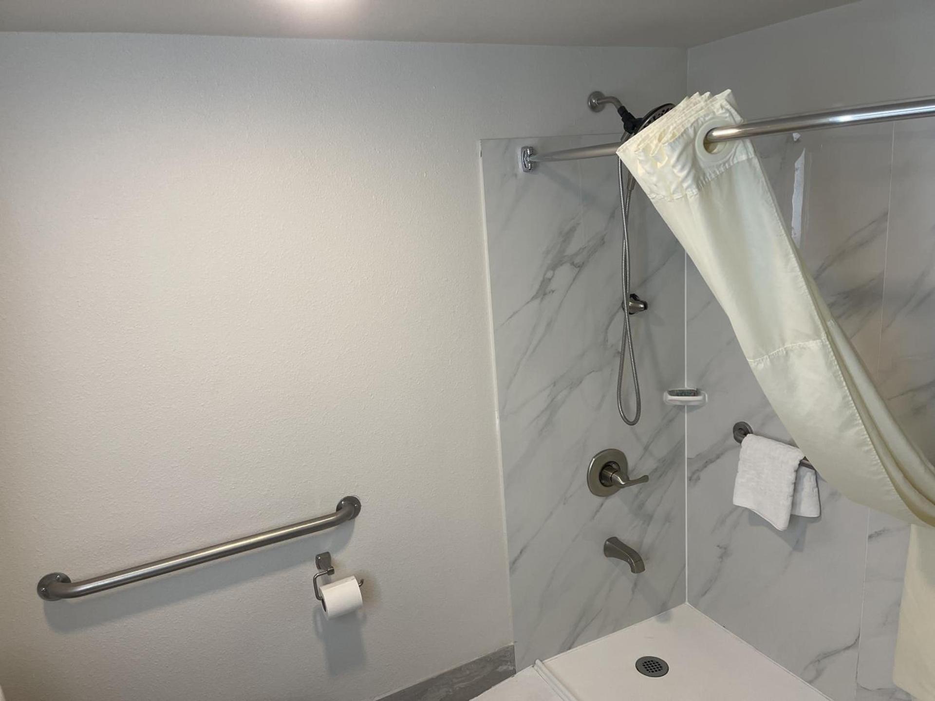 Best Western Westgate Inn photo 32