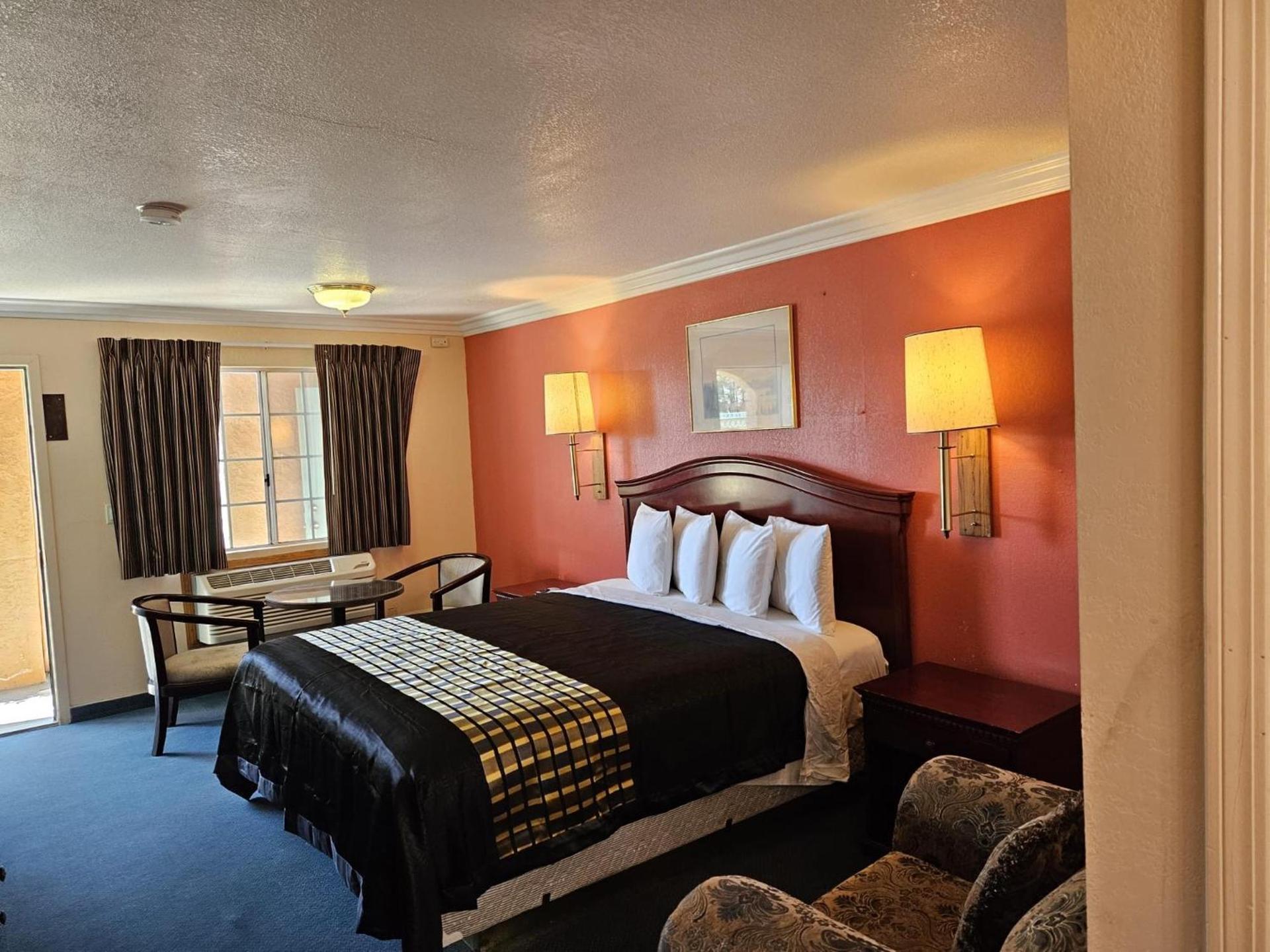 Americas Best Value Inn-Mojave photo 15