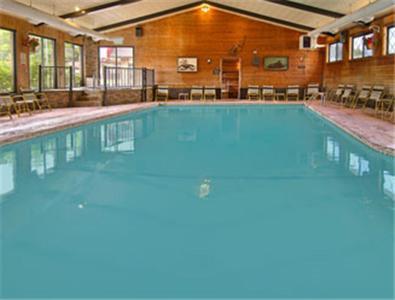 AmericInn by Wyndham Saint Ignace Lakefront photo 17