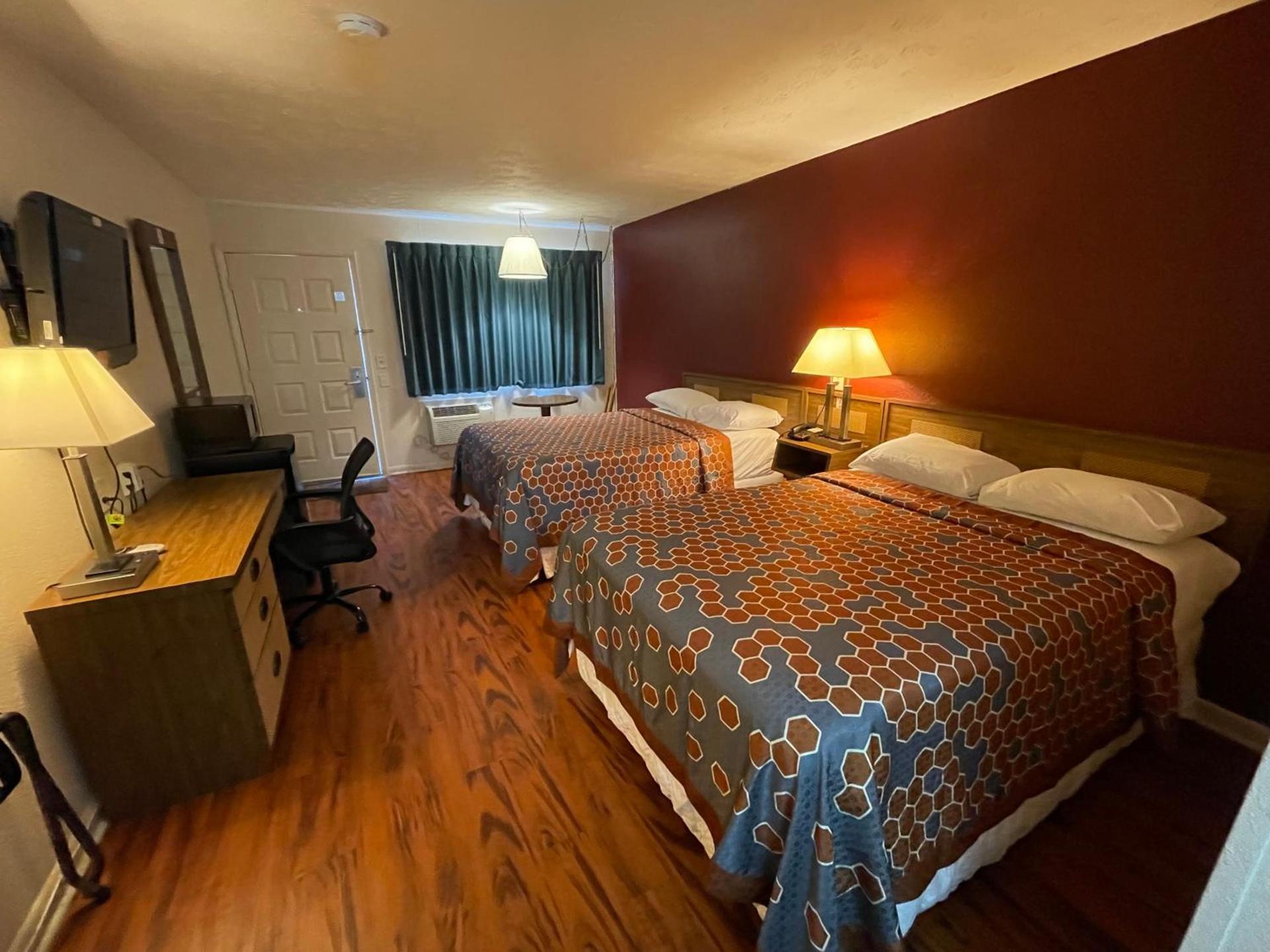 AMERICAN INN Stevenson photo 10
