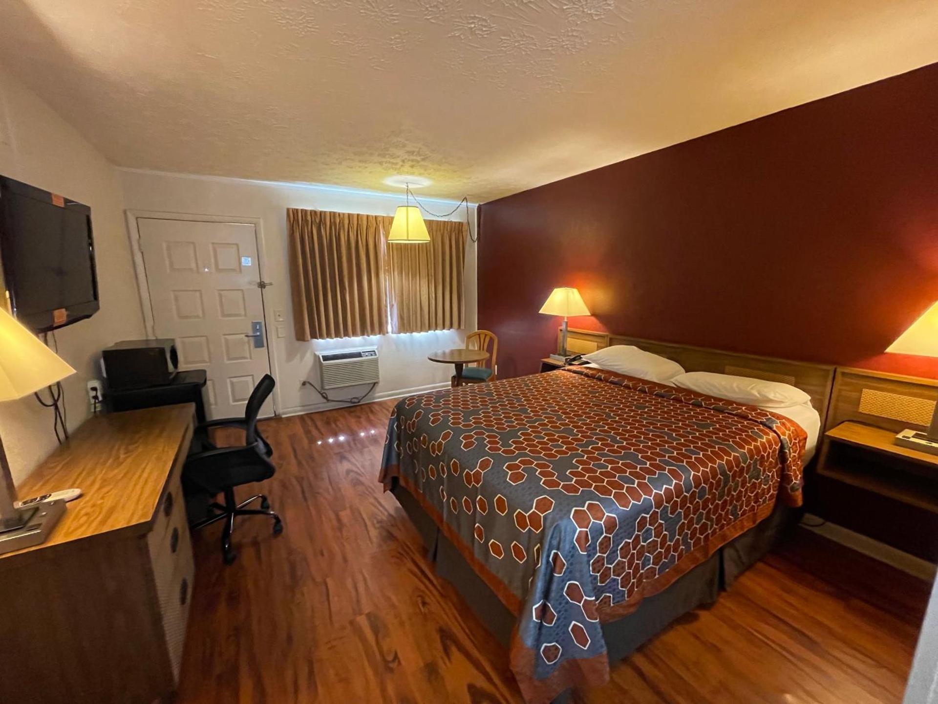 AMERICAN INN Stevenson photo 4