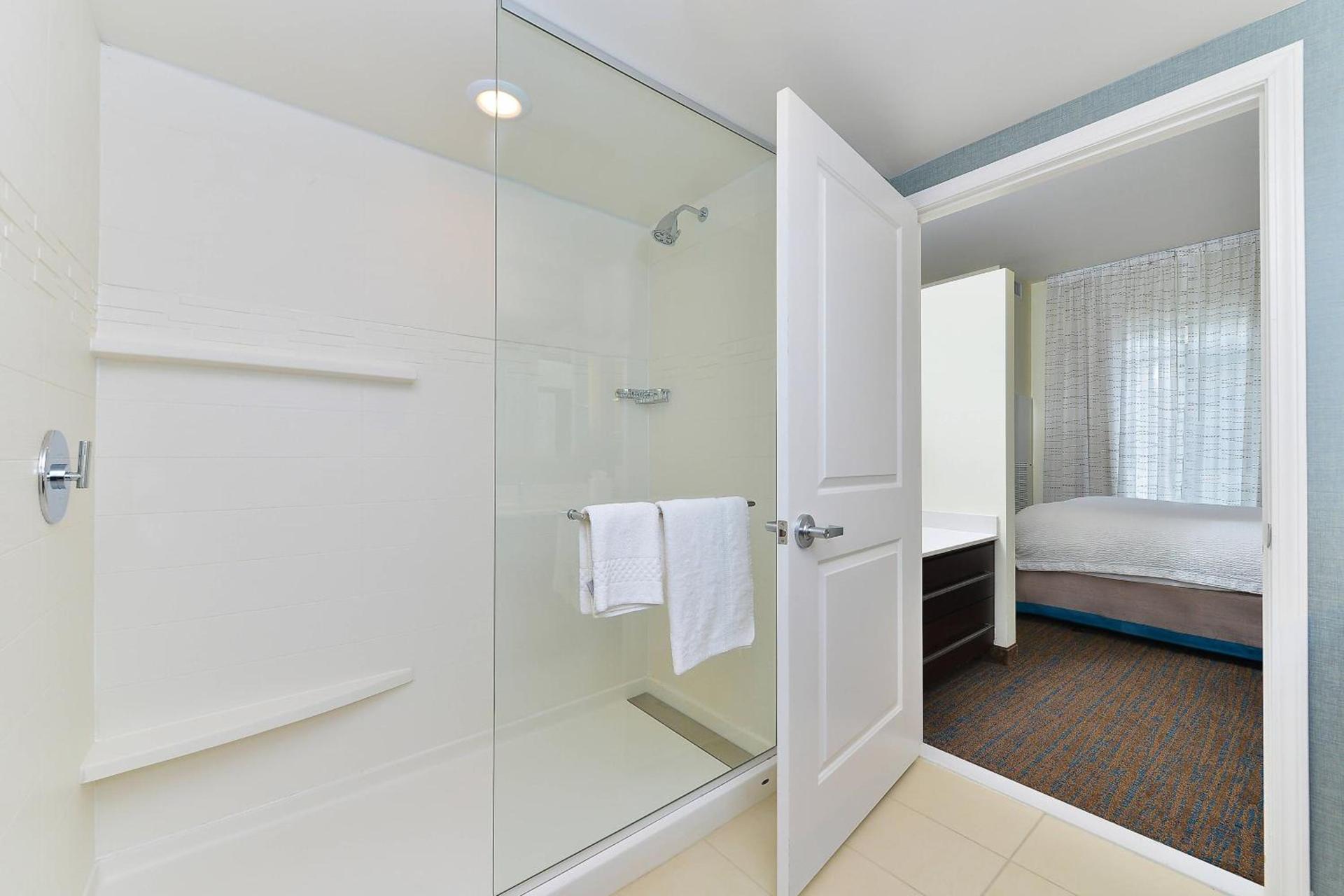 Residence Inn by Marriott Champaign photo 16