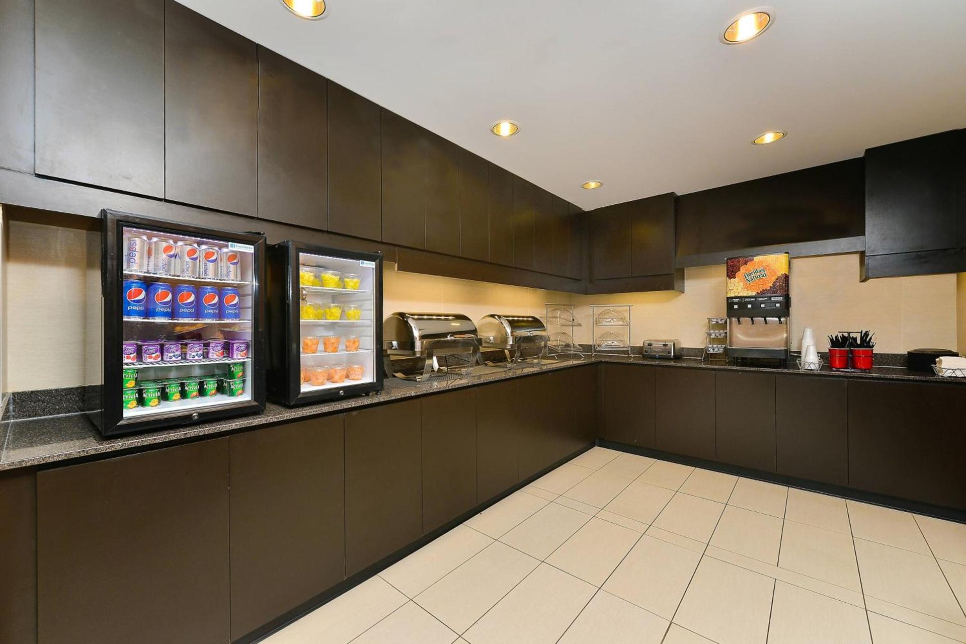 Residence Inn by Marriott Champaign photo 19