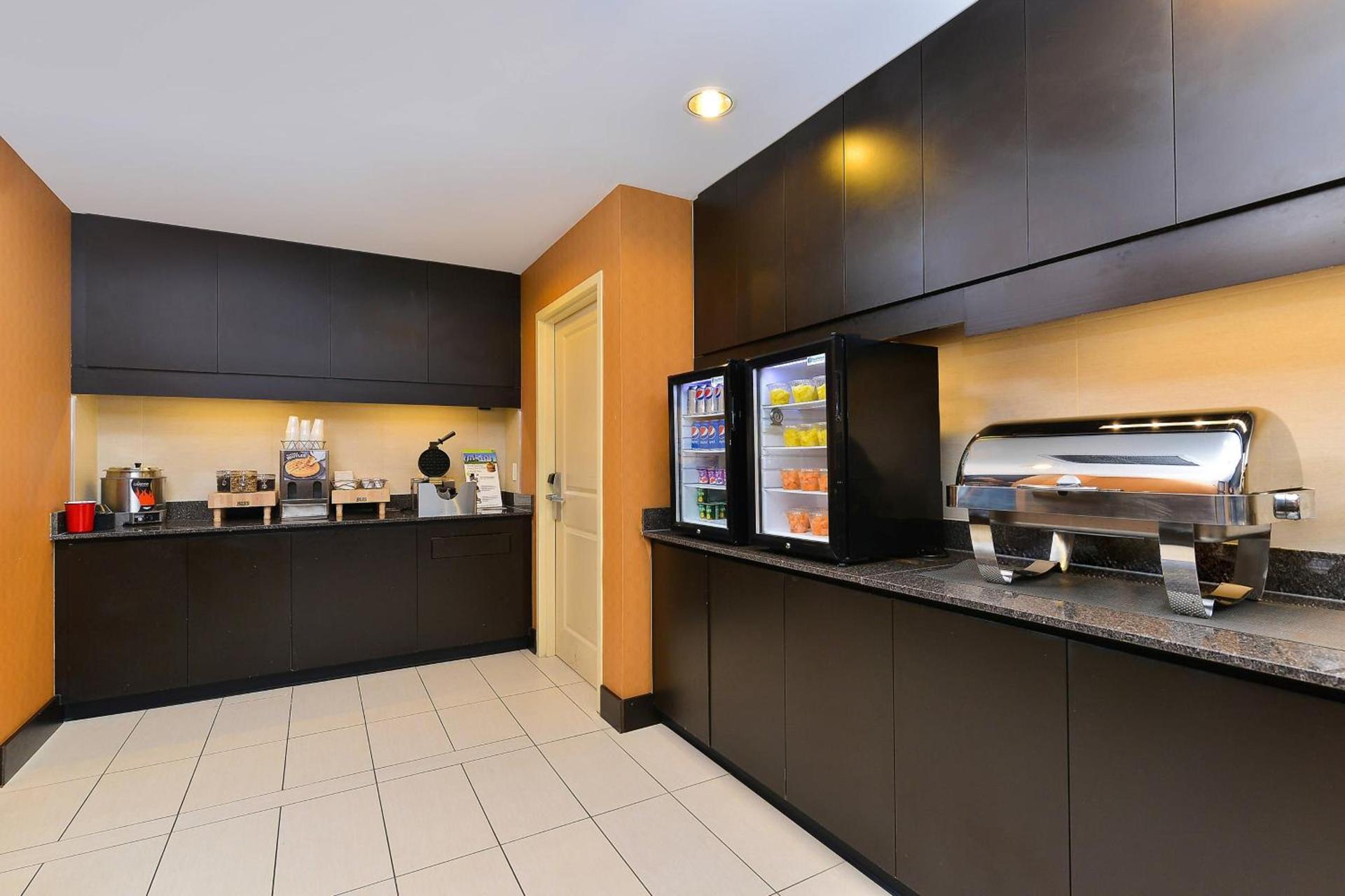Residence Inn by Marriott Champaign photo 20