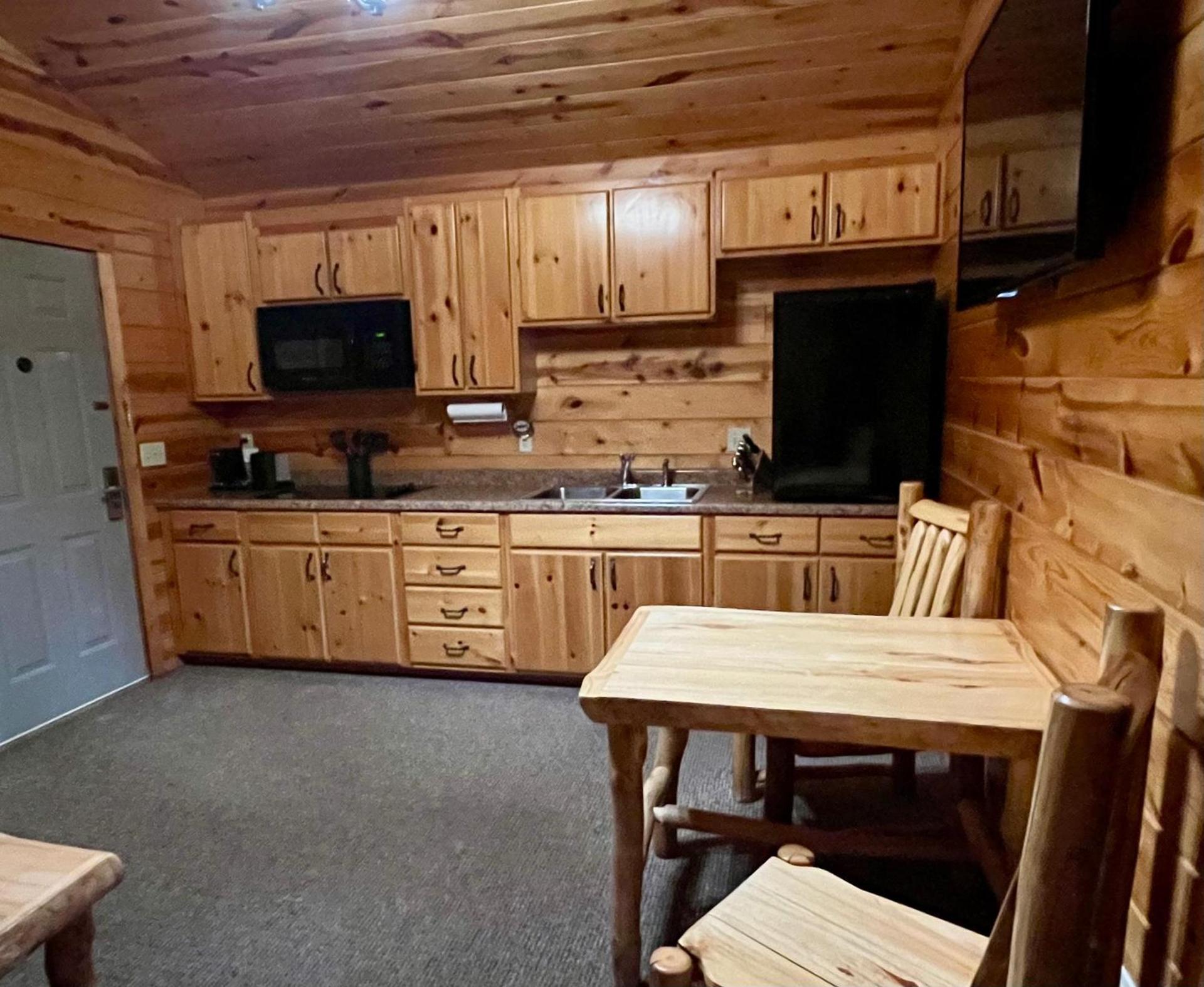 Badlands Frontier Cabins photo 45