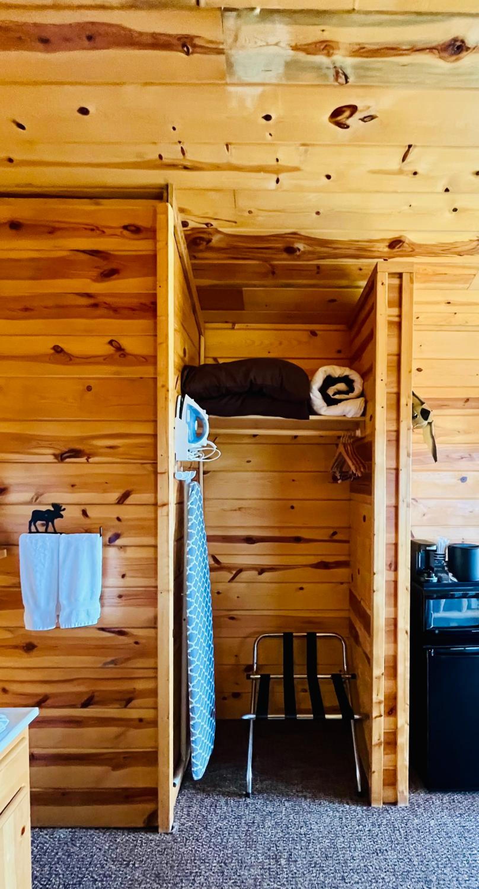 Badlands Frontier Cabins photo 56