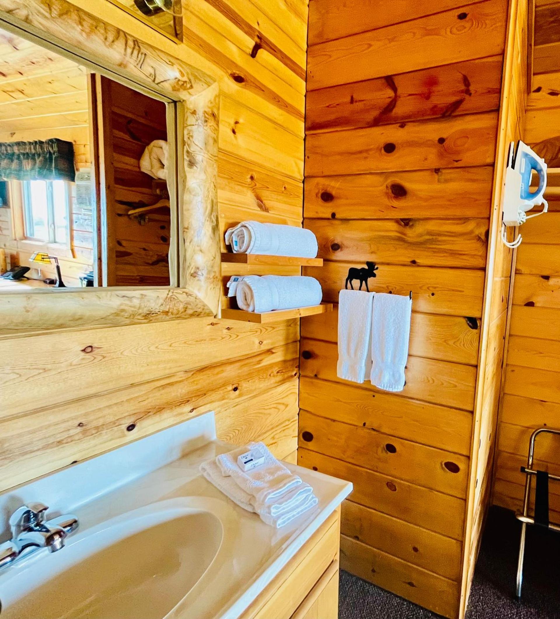 Badlands Frontier Cabins photo 65