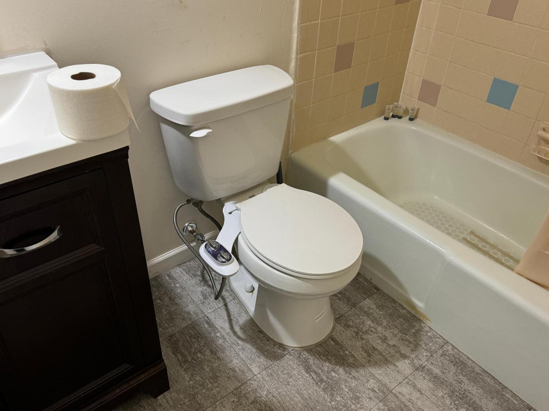 Country Club Inn & Suites photo 12