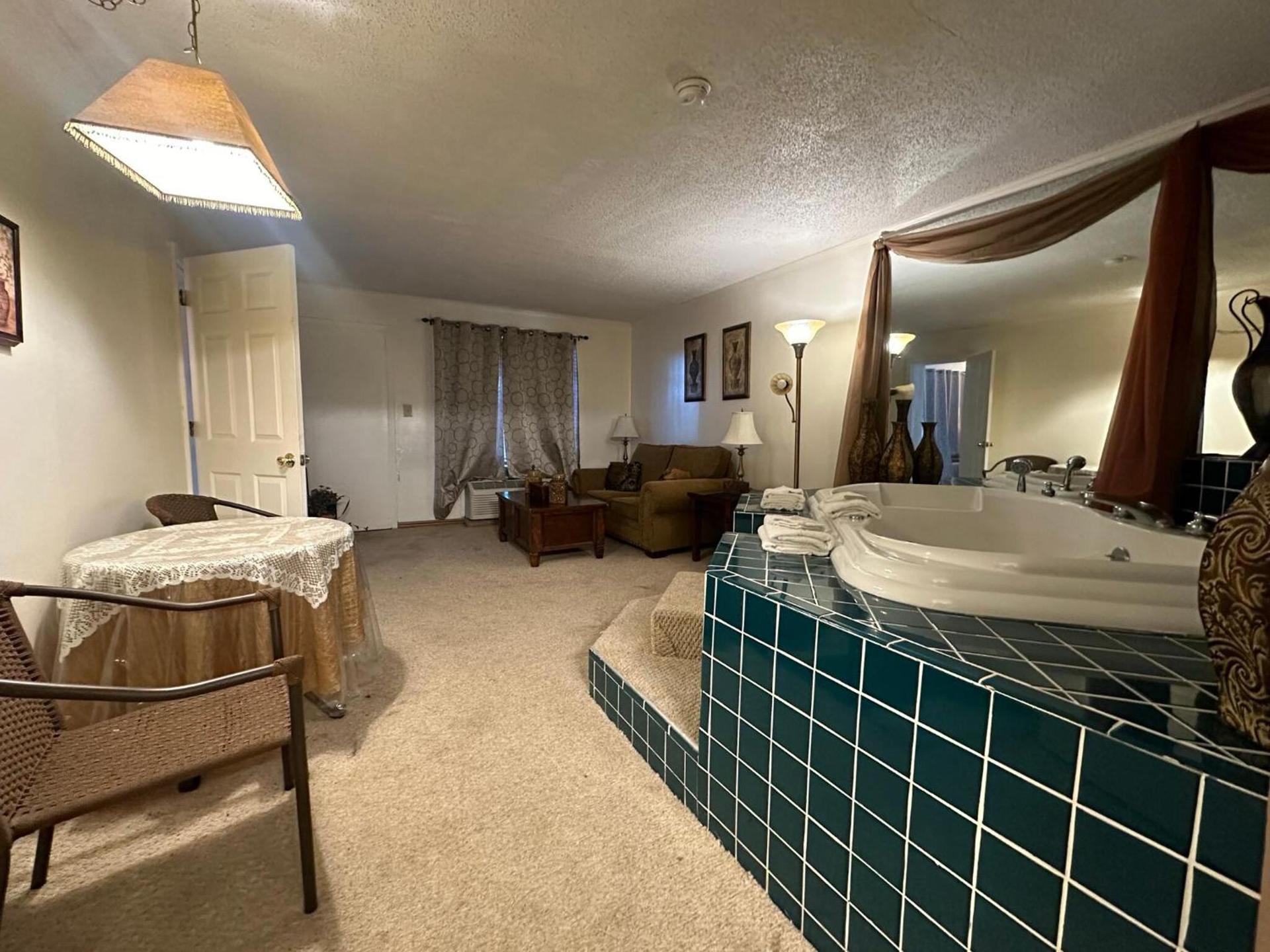 Country Inn & Suite photo 3