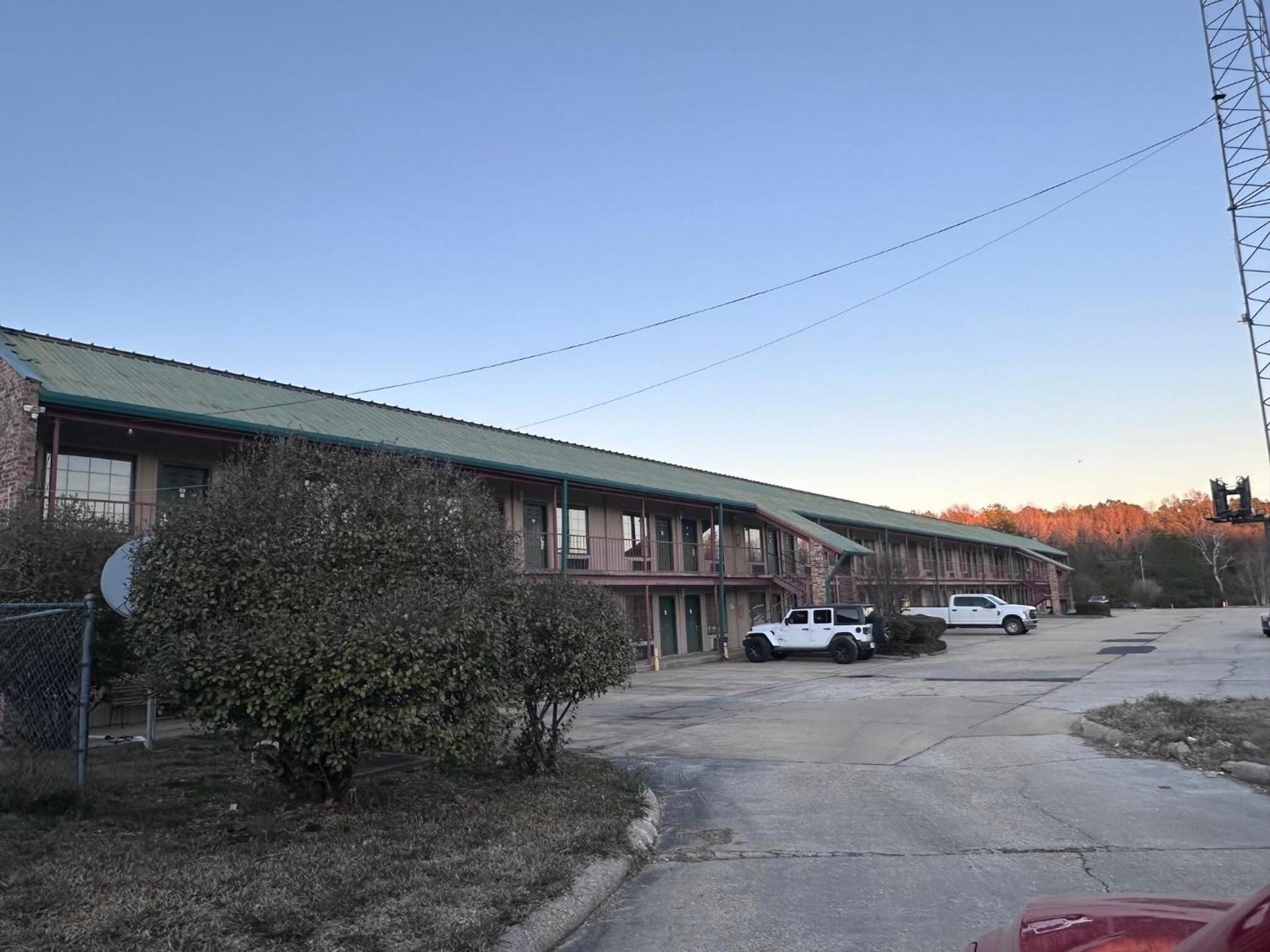 Country Inn & Suite photo 7