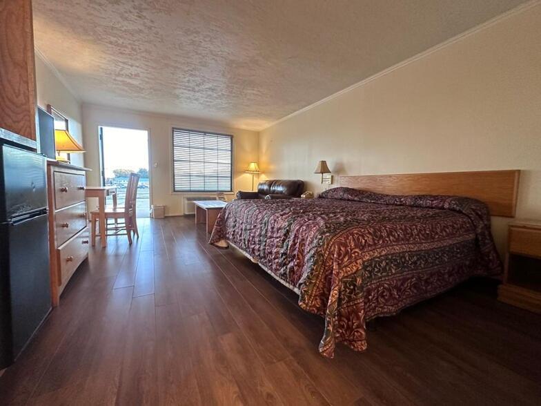 Country Inn & Suite photo 8