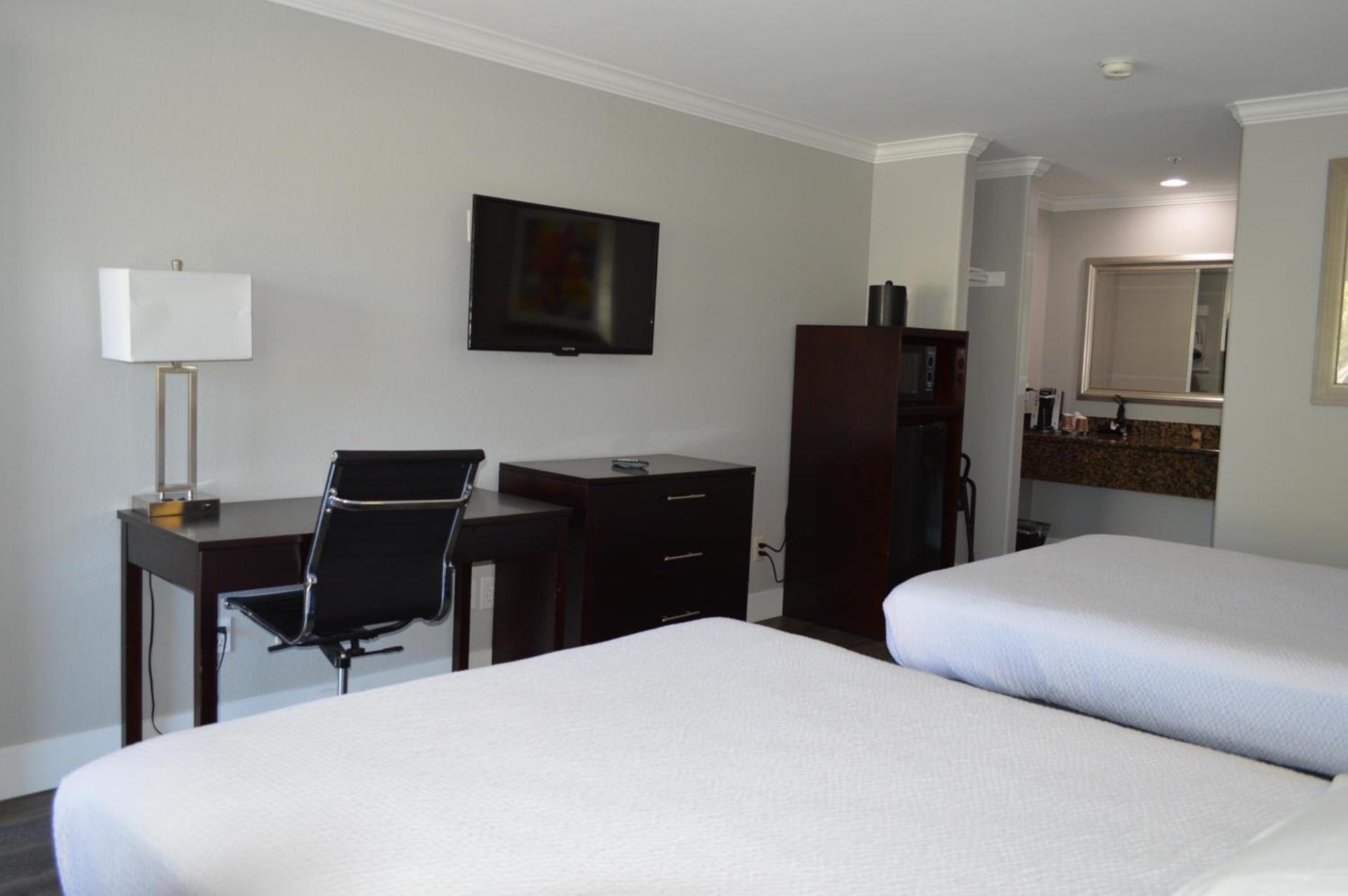 Fairview Inn & Suites photo 53