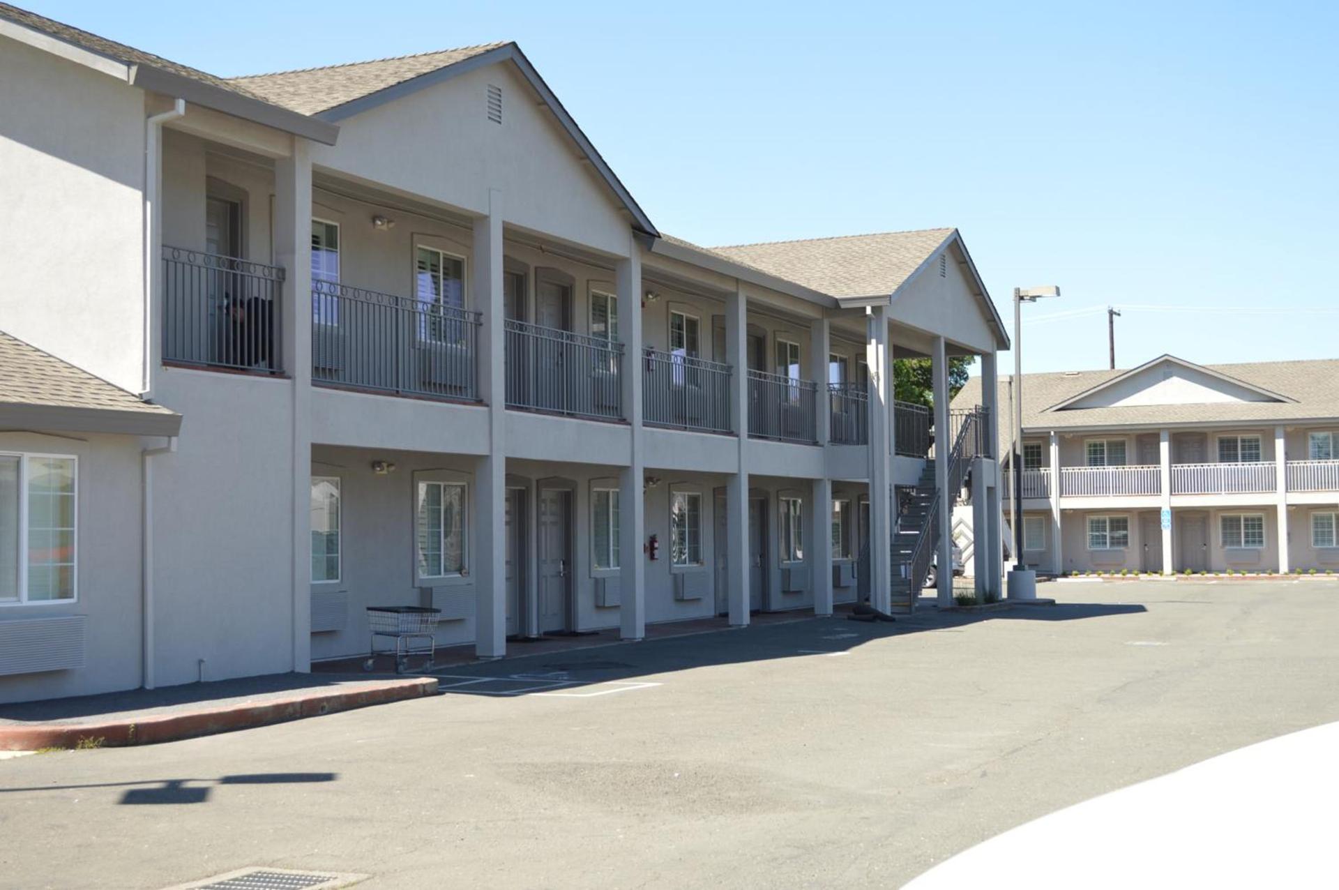 Fairview Inn & Suites — hotel in Healdsburg