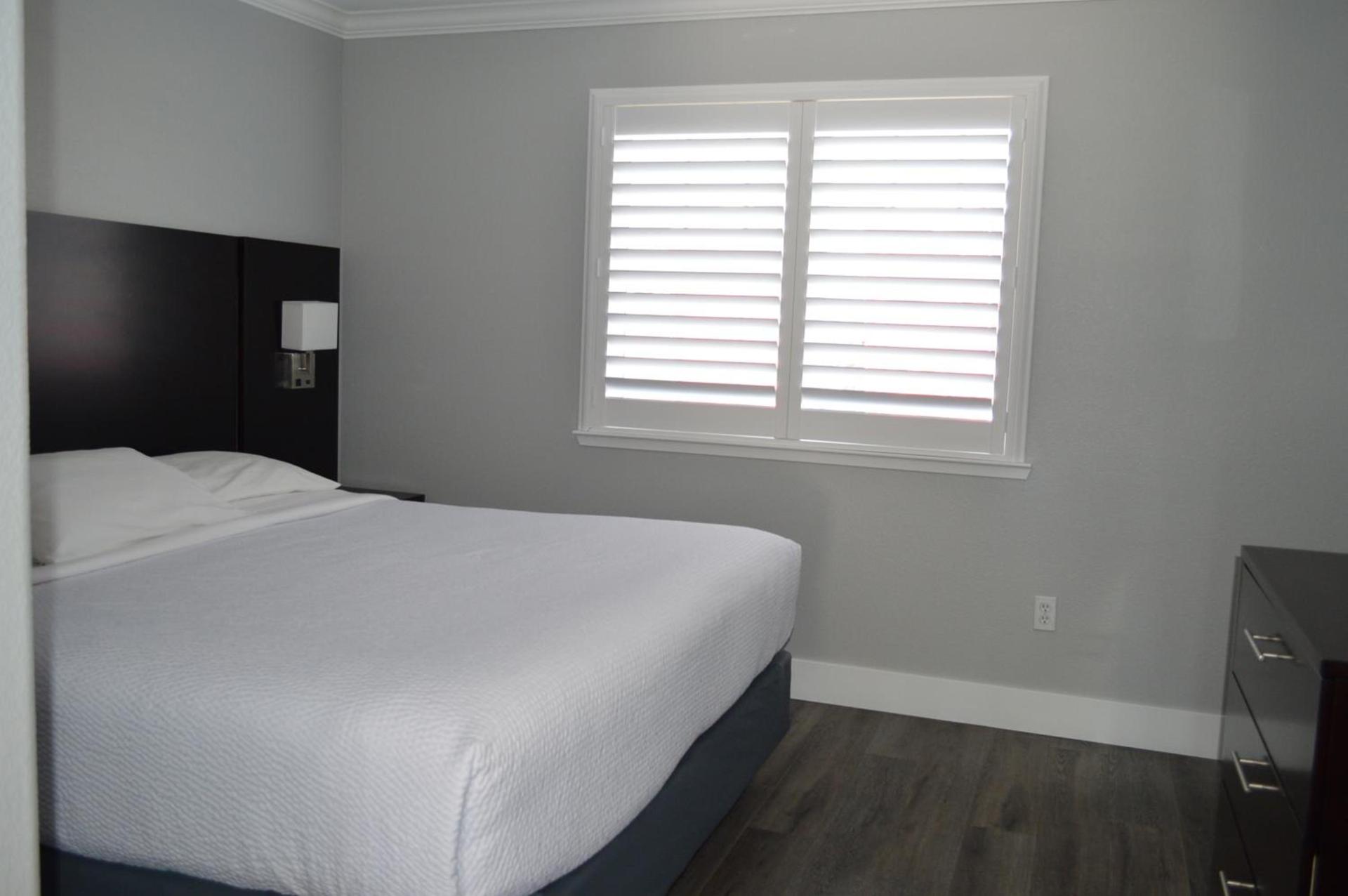 Fairview Inn & Suites photo 71