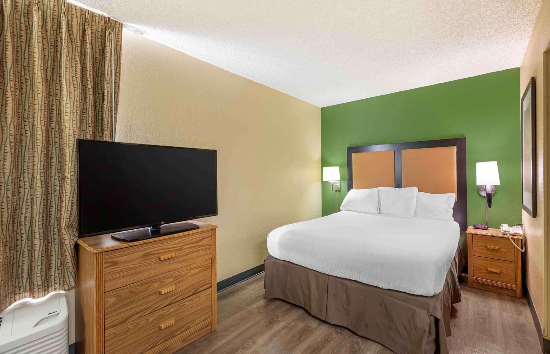 Southpoint Suites Jacksonville photo 5