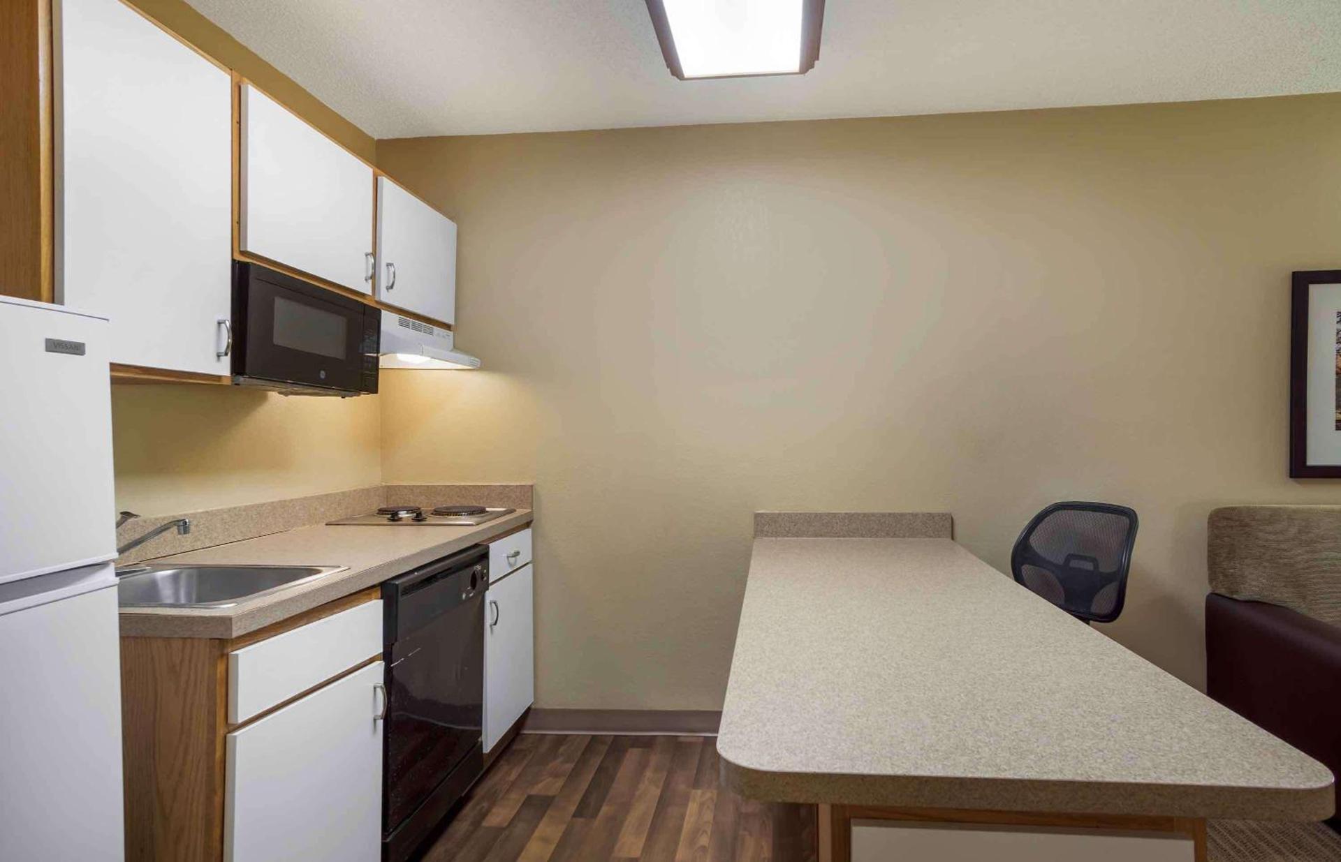 Southpoint Suites Jacksonville photo 13