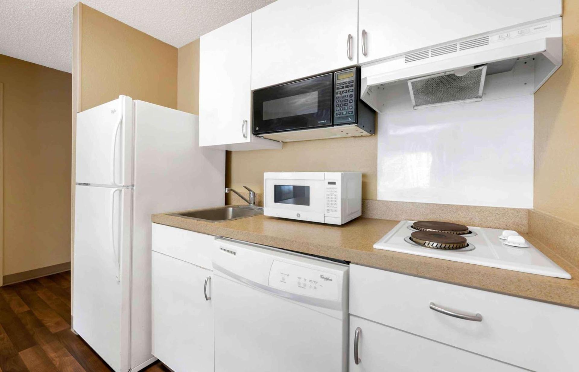 Southpoint Suites Jacksonville photo 17