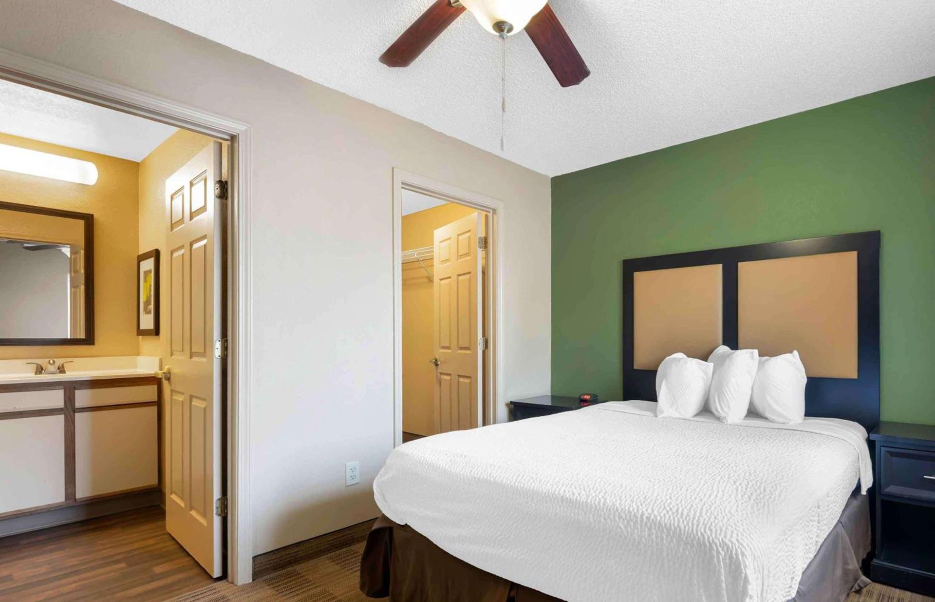 Southpoint Suites Jacksonville photo 20